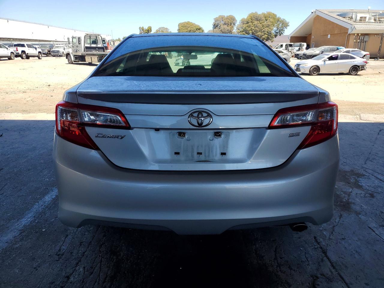 2014 Toyota Camry Se Серебряный vin: 4T1BF1FK5EU418068