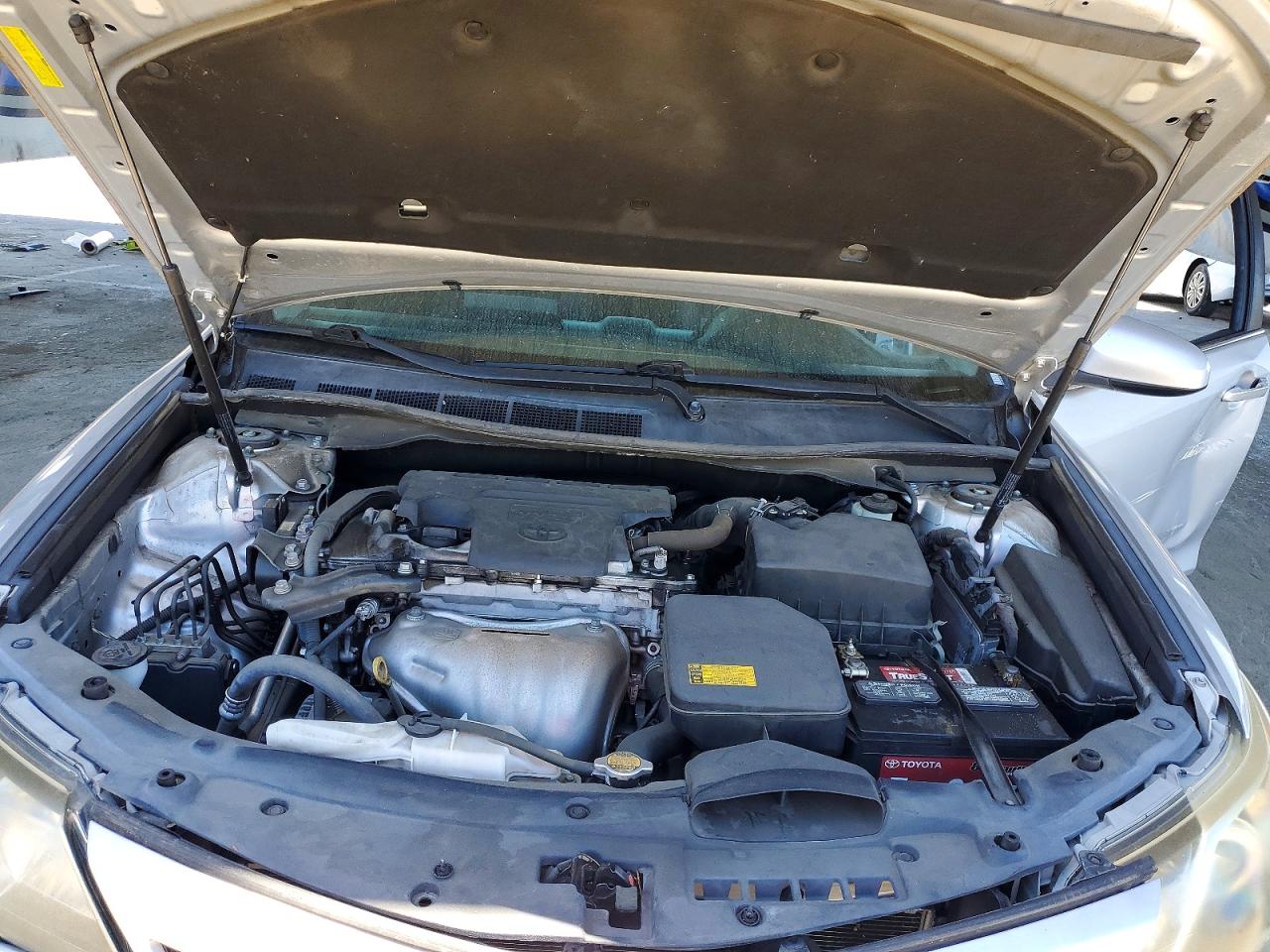 2014 Toyota Camry Se Серебряный vin: 4T1BF1FK5EU418068
