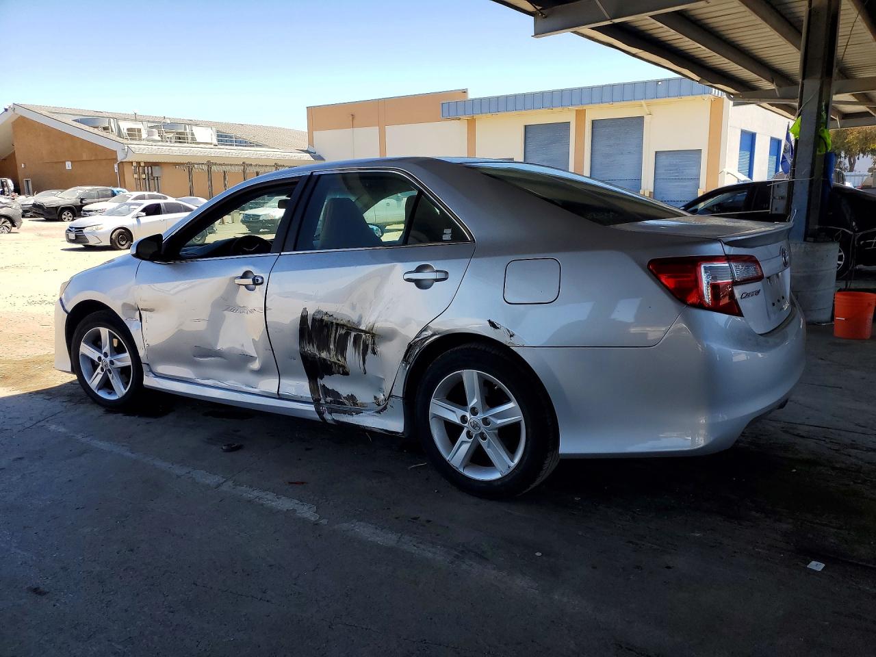 2014 Toyota Camry Se Серебряный vin: 4T1BF1FK5EU418068