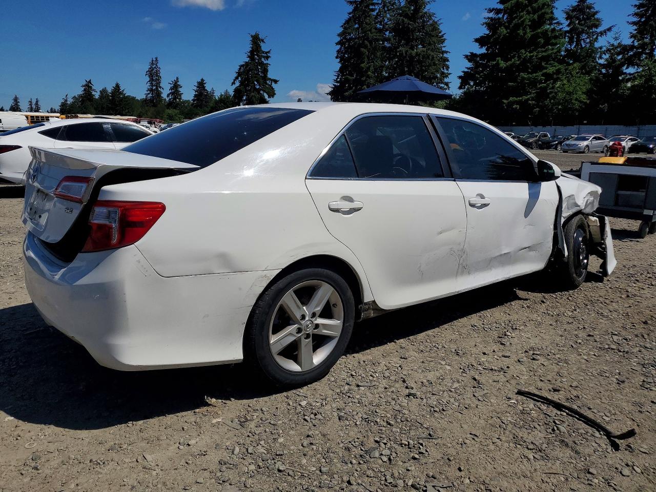 2014 Toyota Camry Se White vin: 4T1BF1FK5EU425733