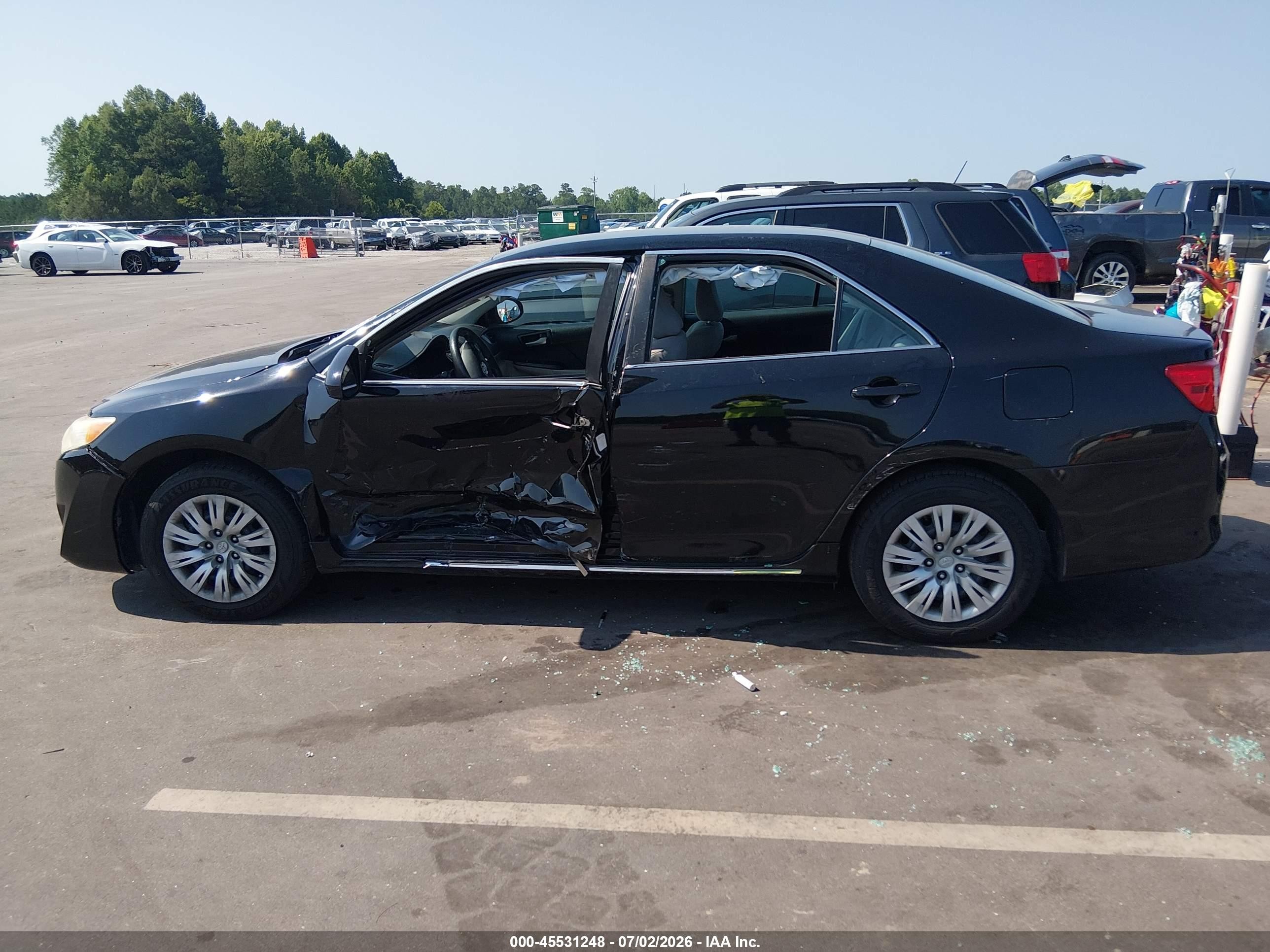 2014 Toyota Camry Le Black vin: 4T1BF1FK5EU435128