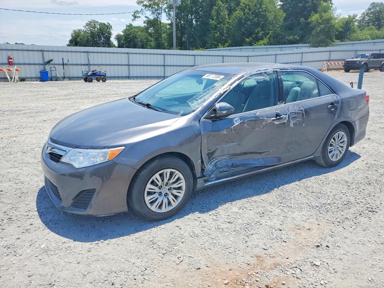 2014 Toyota Camry Le Gray vin: 4T1BF1FK5EU440183