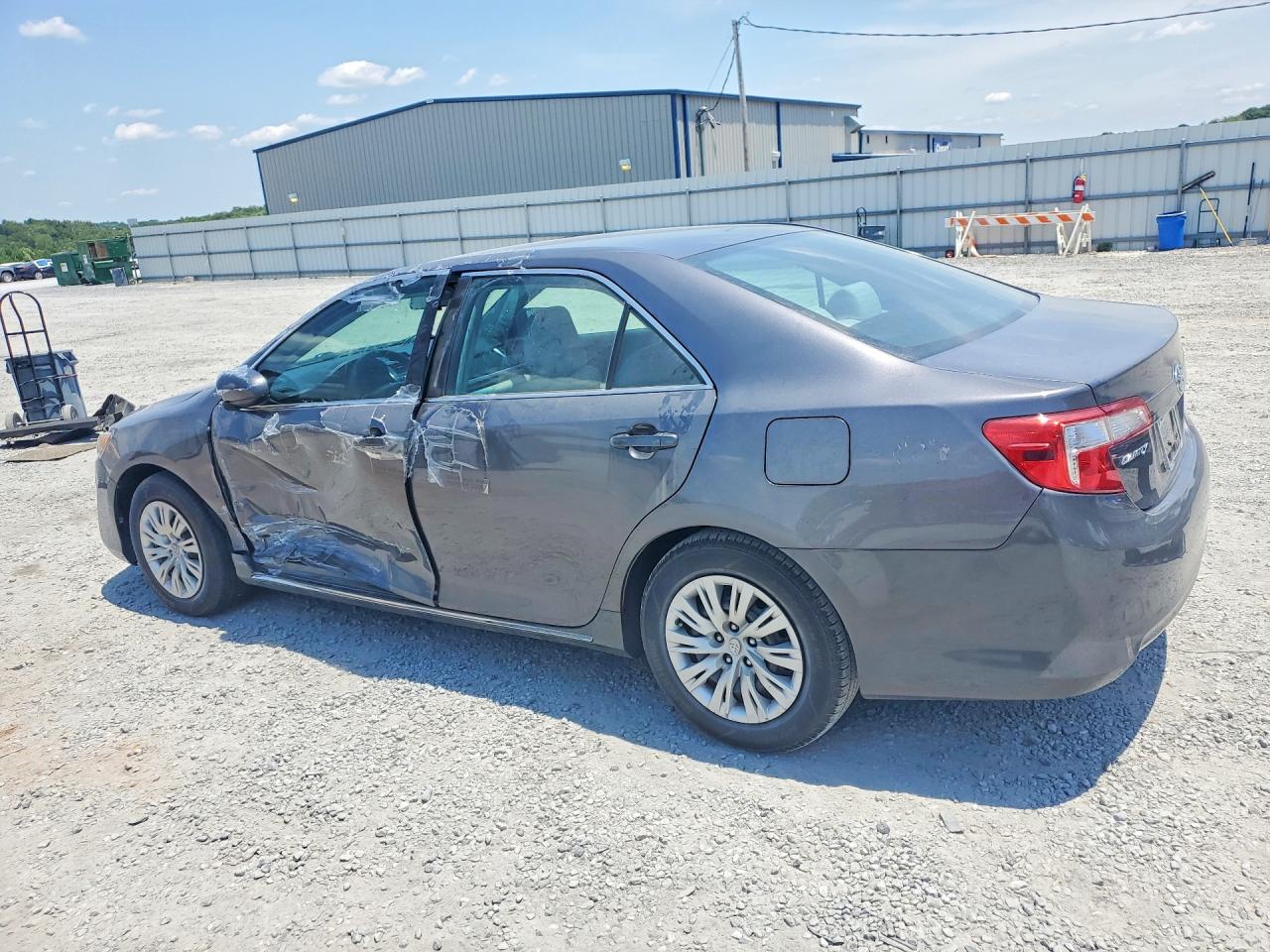2014 Toyota Camry Le Gray vin: 4T1BF1FK5EU440183