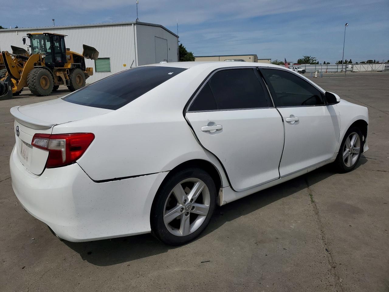 2014 Toyota Camry Se White vin: 4T1BF1FK5EU442578