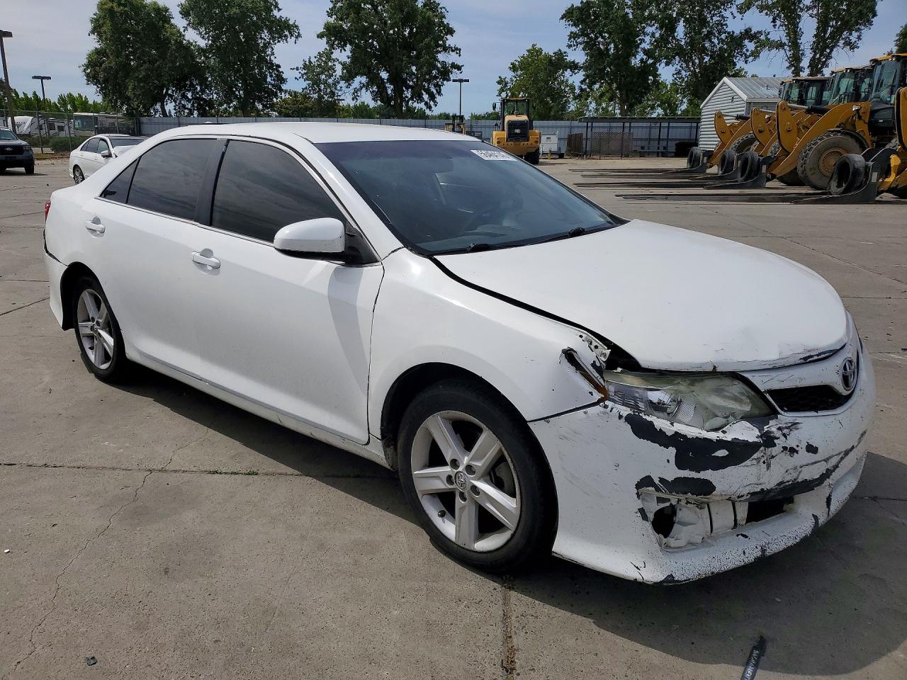 2014 Toyota Camry Se White vin: 4T1BF1FK5EU442578
