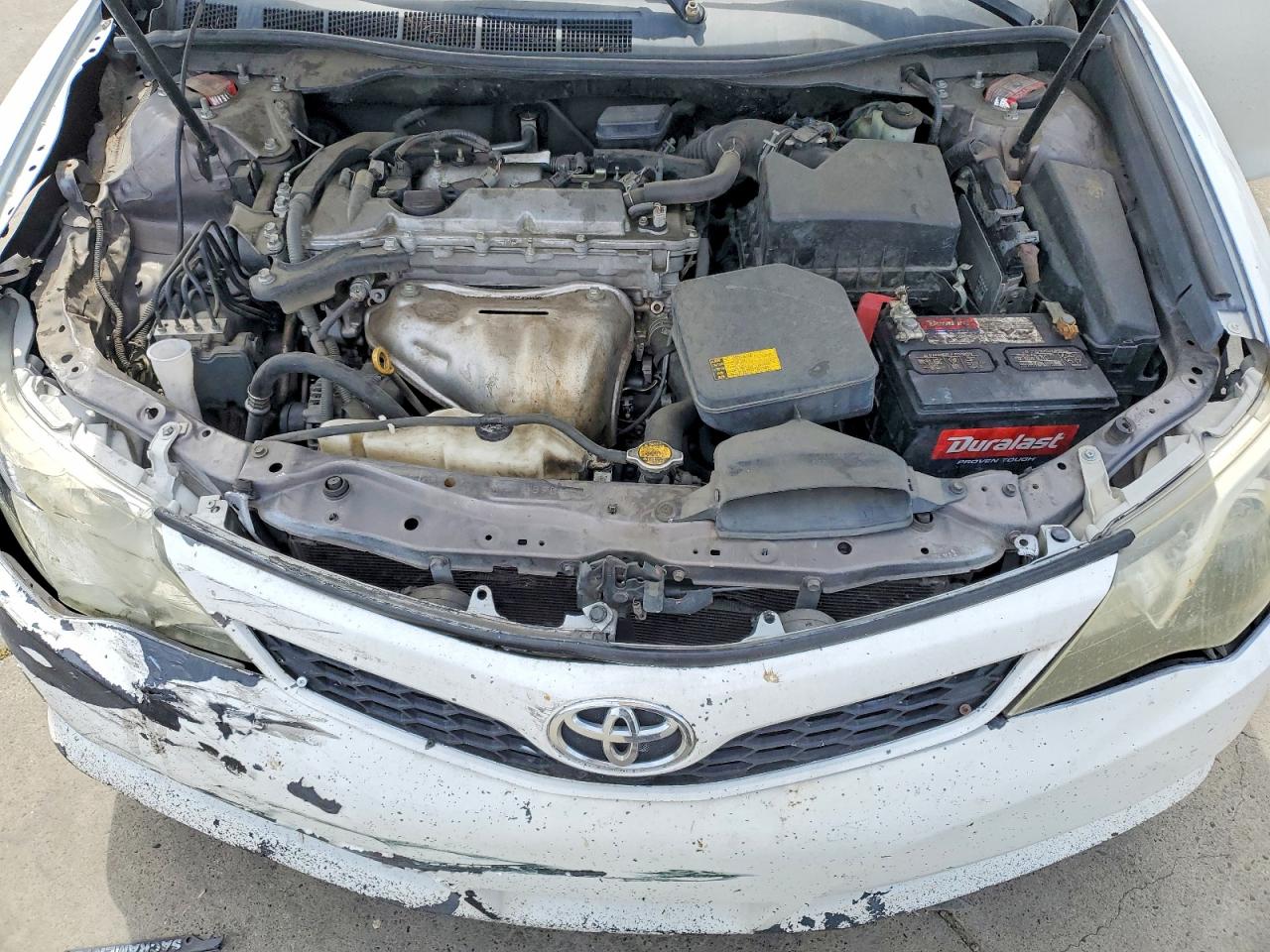 2014 Toyota Camry Se White vin: 4T1BF1FK5EU442578