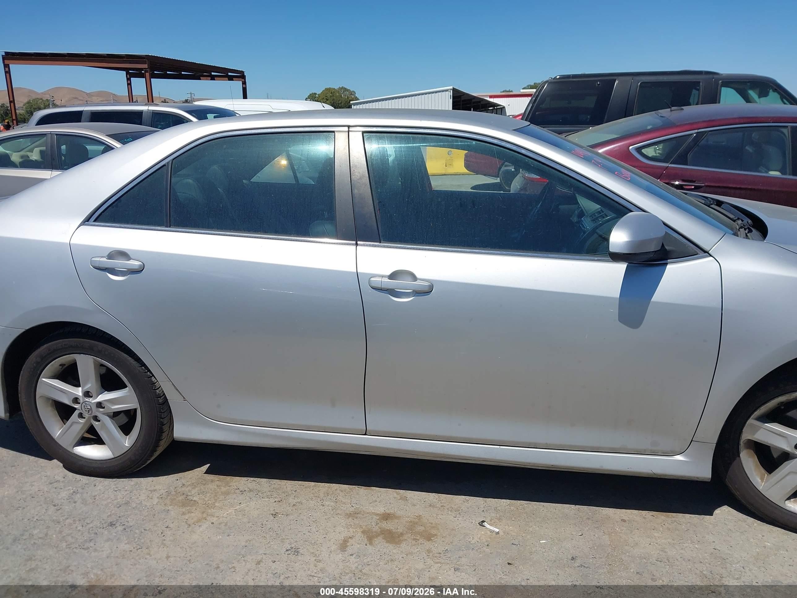 2014 Toyota Camry Se Silver vin: 4T1BF1FK5EU446517
