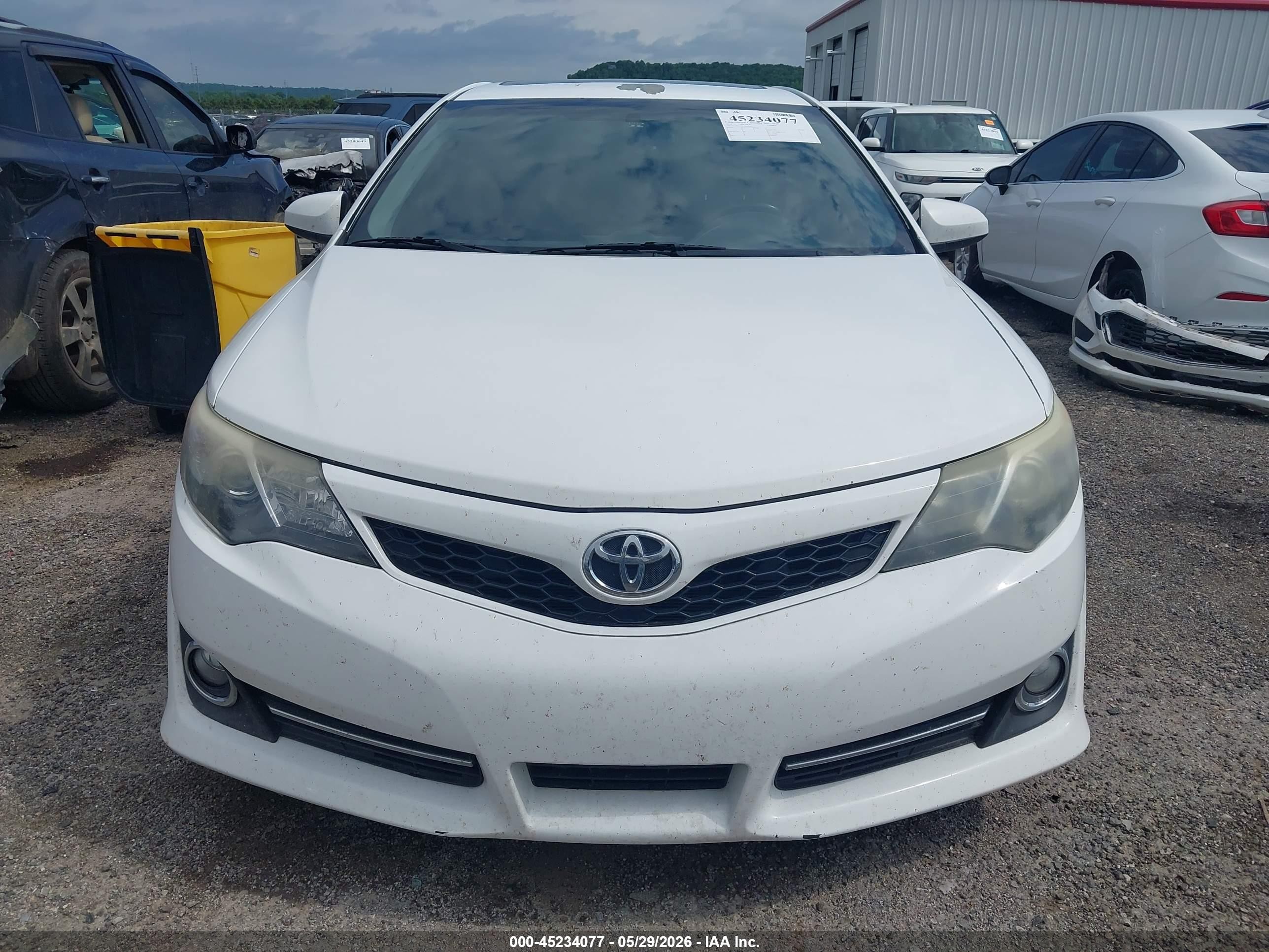 2014 Toyota Camry Se White vin: 4T1BF1FK5EU449059