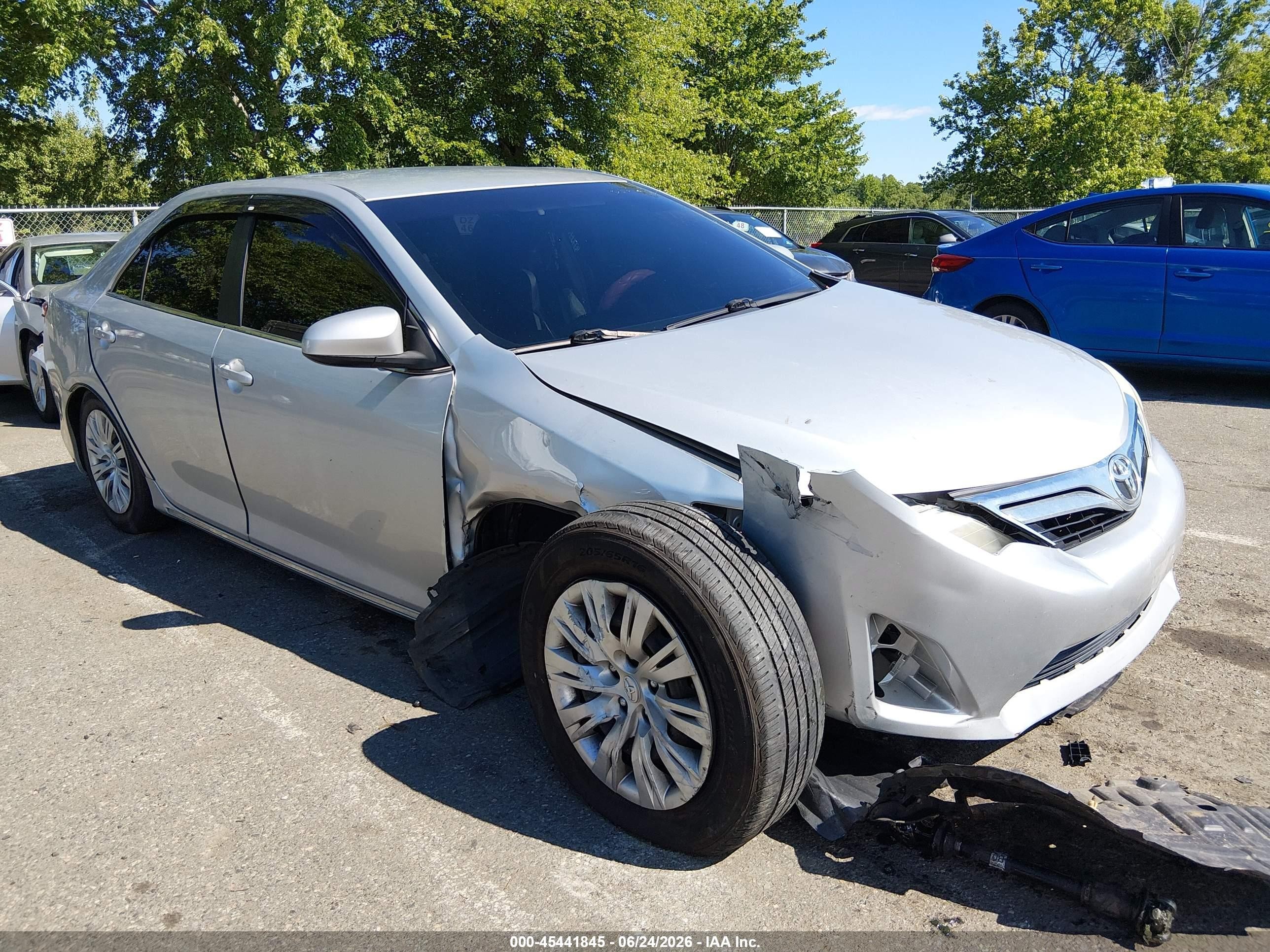 2014 Toyota Camry Le Silver vin: 4T1BF1FK5EU452429
