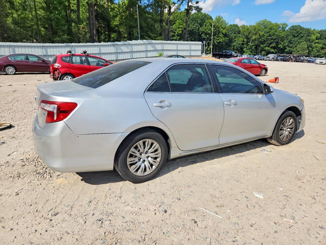 2014 Toyota Camry Le Silver vin: 4T1BF1FK5EU453337