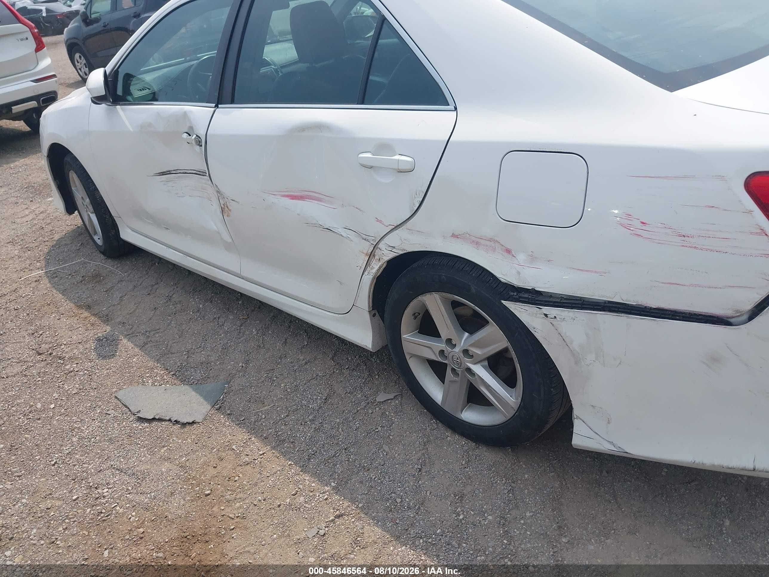 2014 Toyota Camry Se White vin: 4T1BF1FK5EU458067