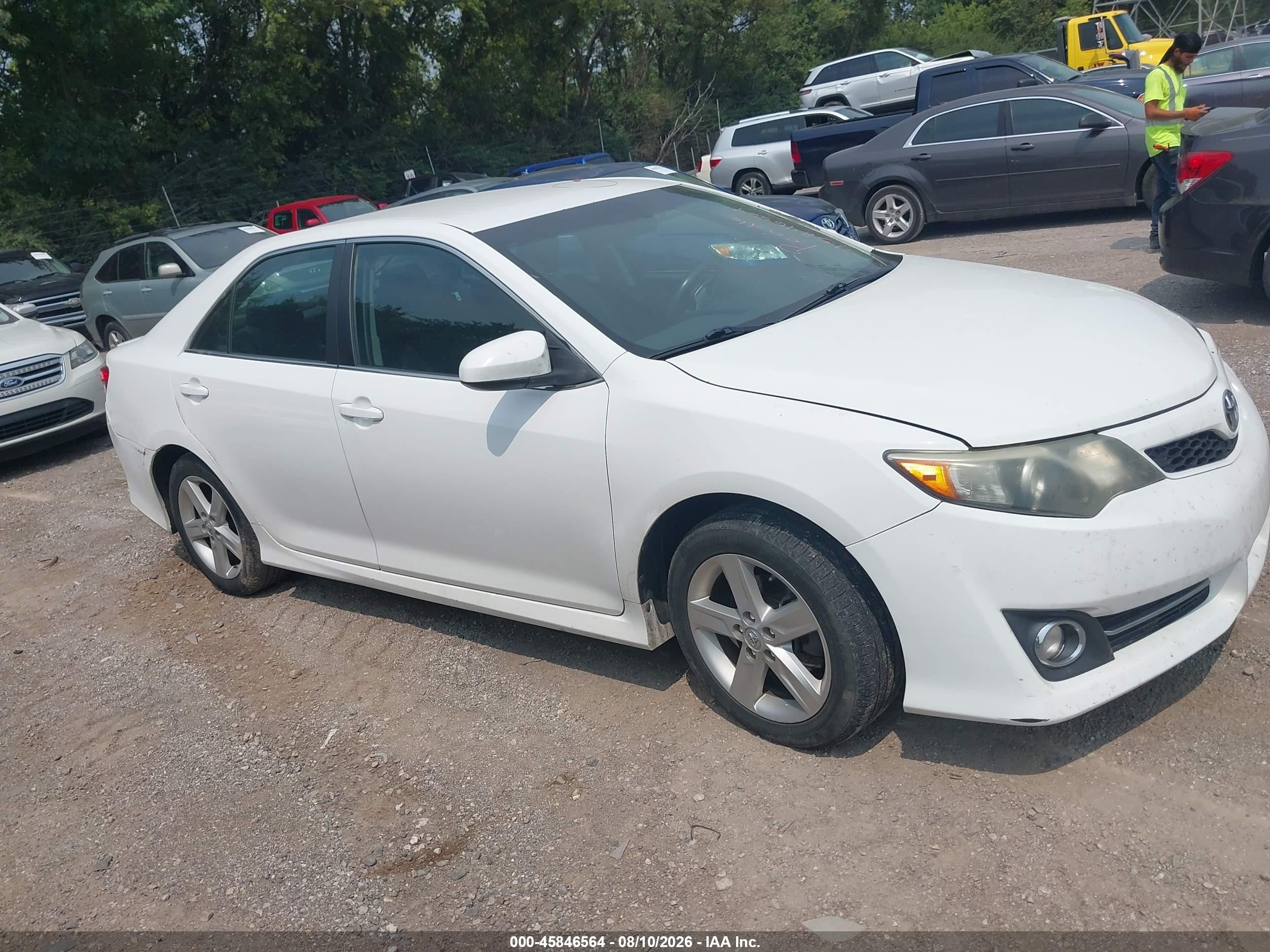 2014 Toyota Camry Se White vin: 4T1BF1FK5EU458067