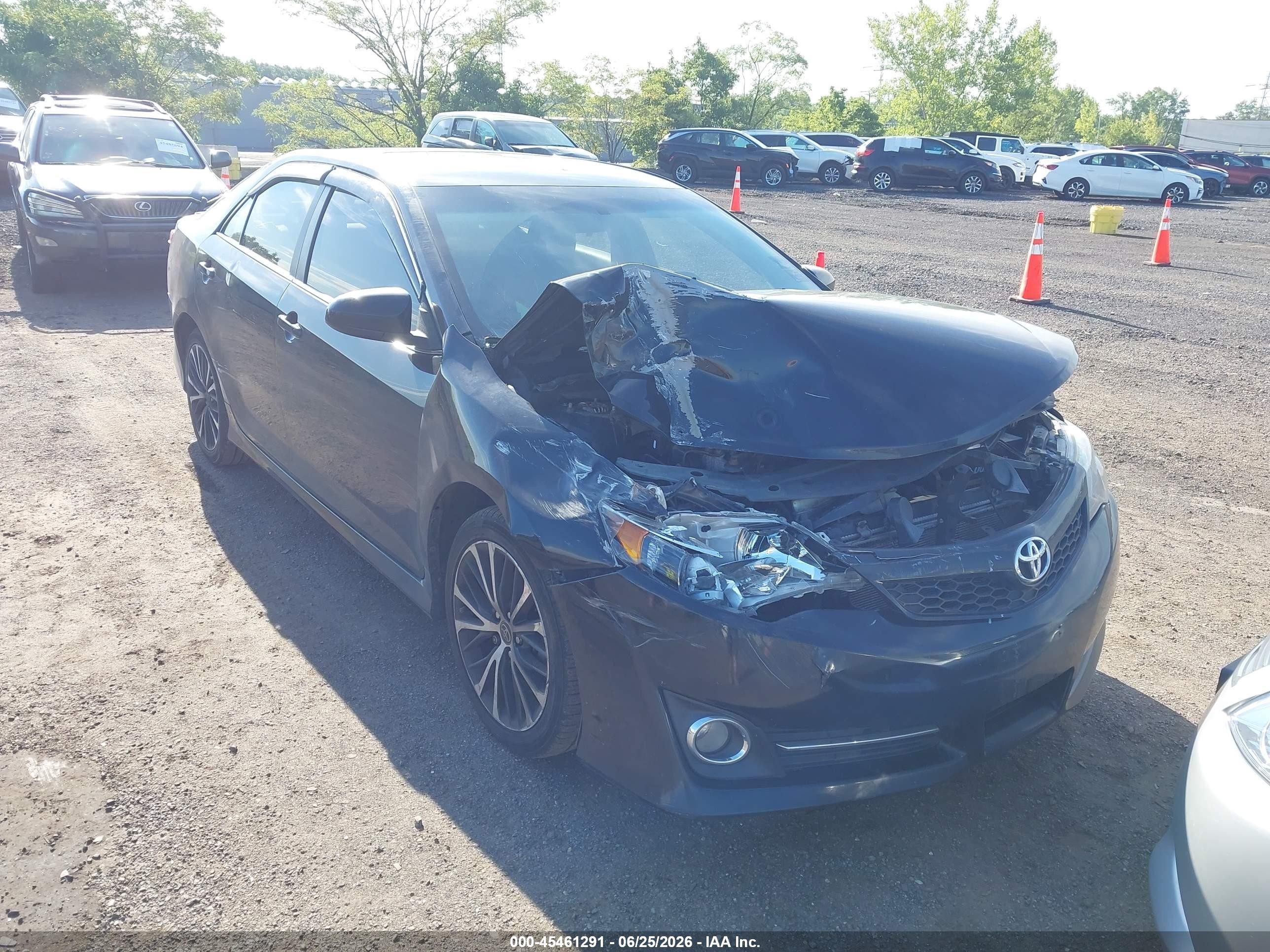 2014 Toyota Camry Se Sport Черный vin: 4T1BF1FK5EU463804