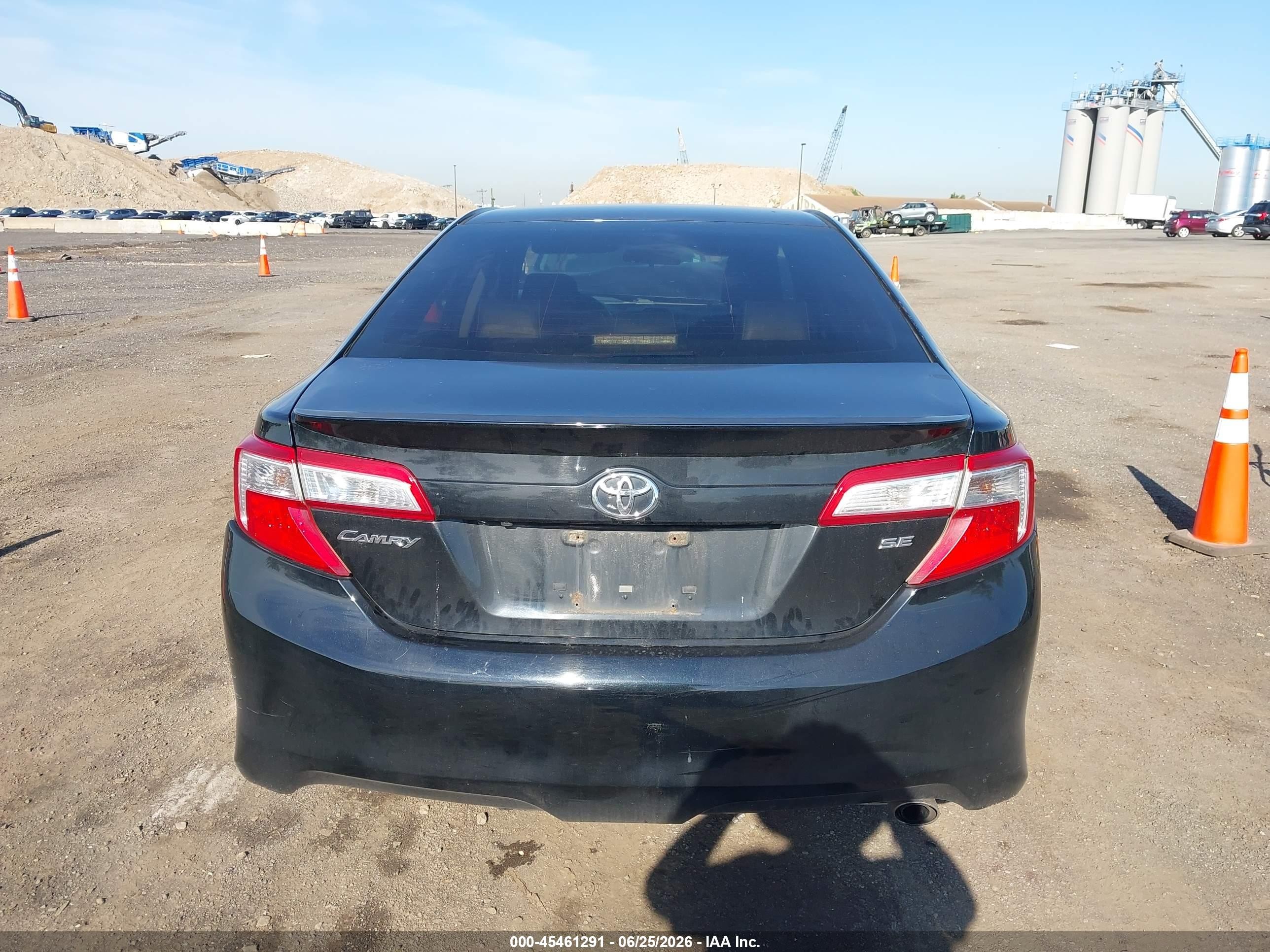 2014 Toyota Camry Se Sport Черный vin: 4T1BF1FK5EU463804
