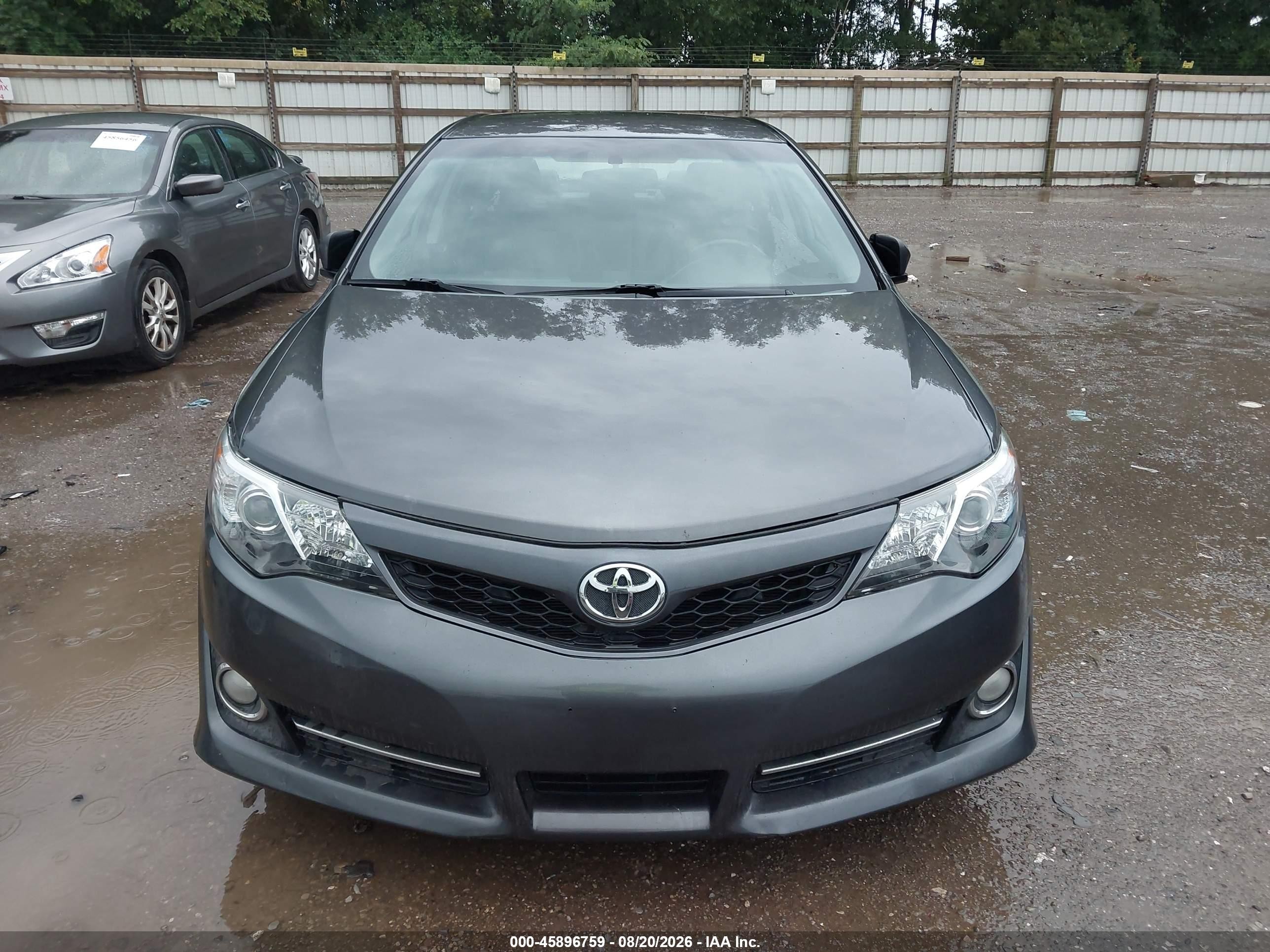 2014 Toyota Camry Se Silver vin: 4T1BF1FK5EU469621