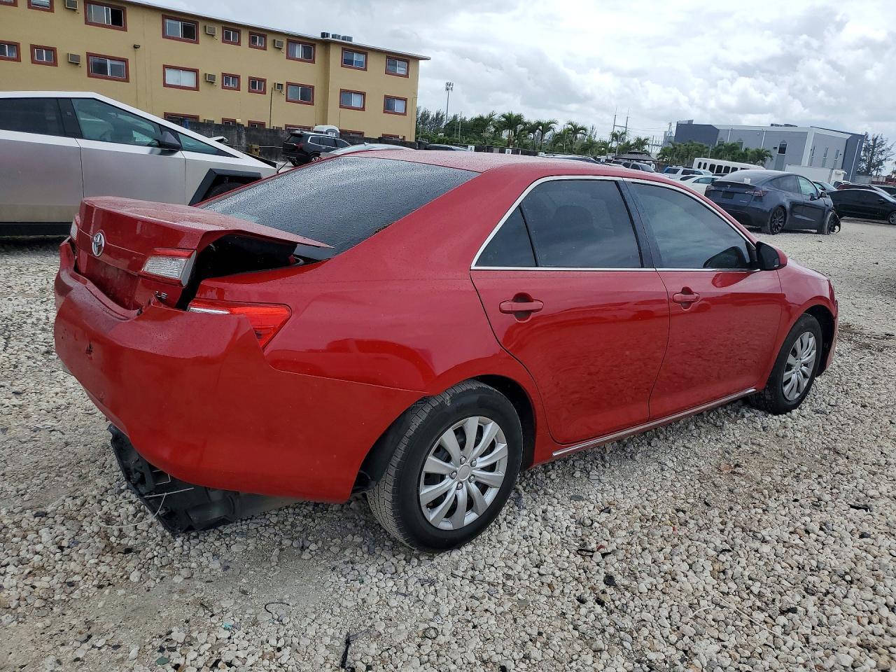 2014 Toyota Camry Le Красный vin: 4T1BF1FK5EU728446