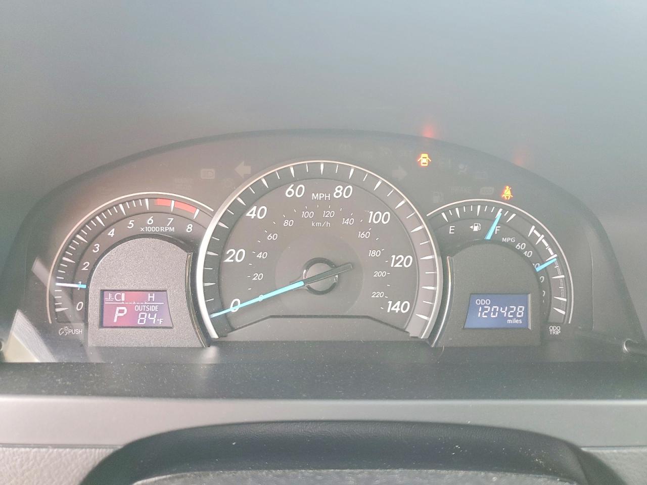 2014 Toyota Camry Le Красный vin: 4T1BF1FK5EU728446