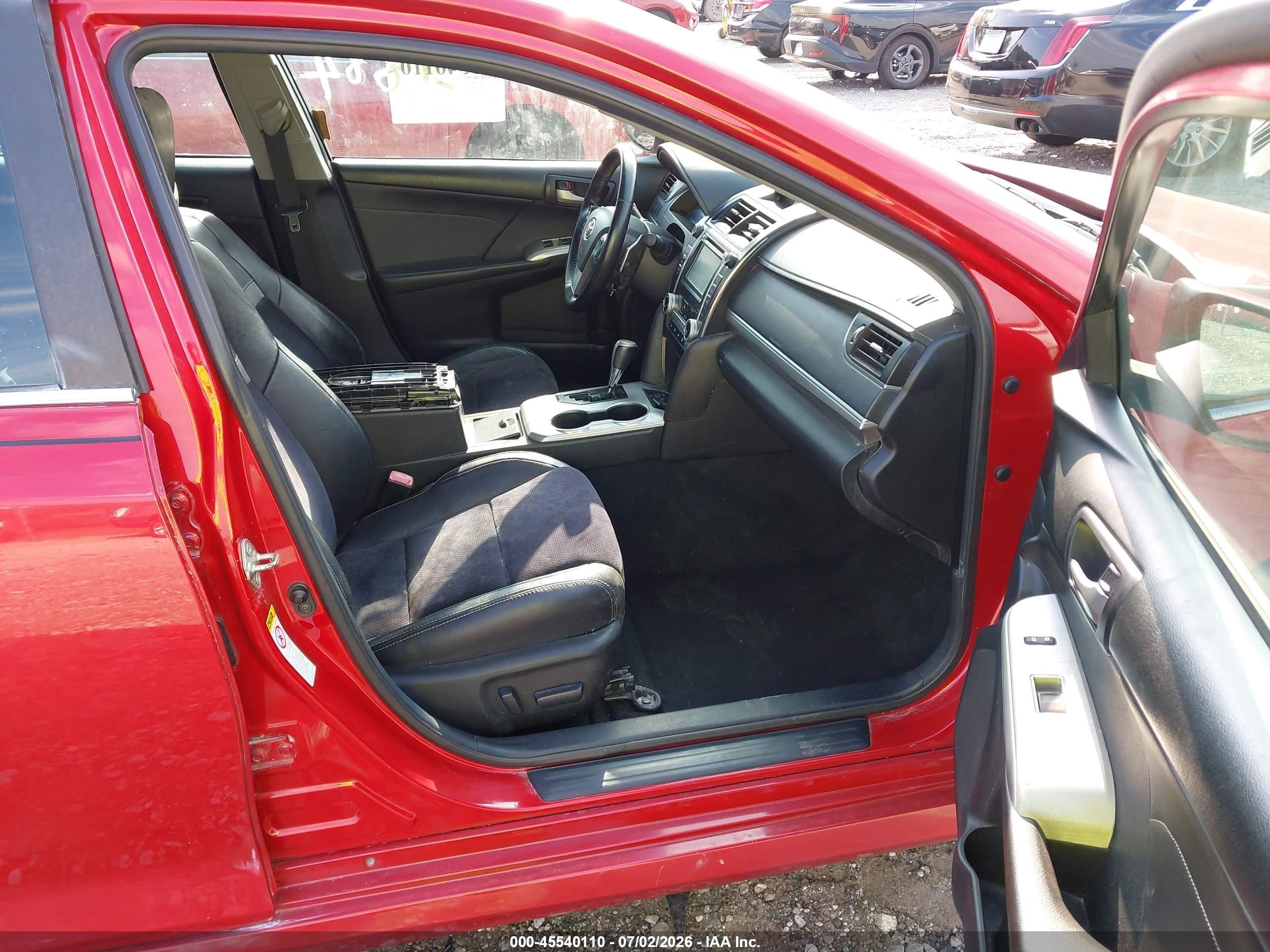 2014 Toyota Camry Se Red vin: 4T1BF1FK5EU744579