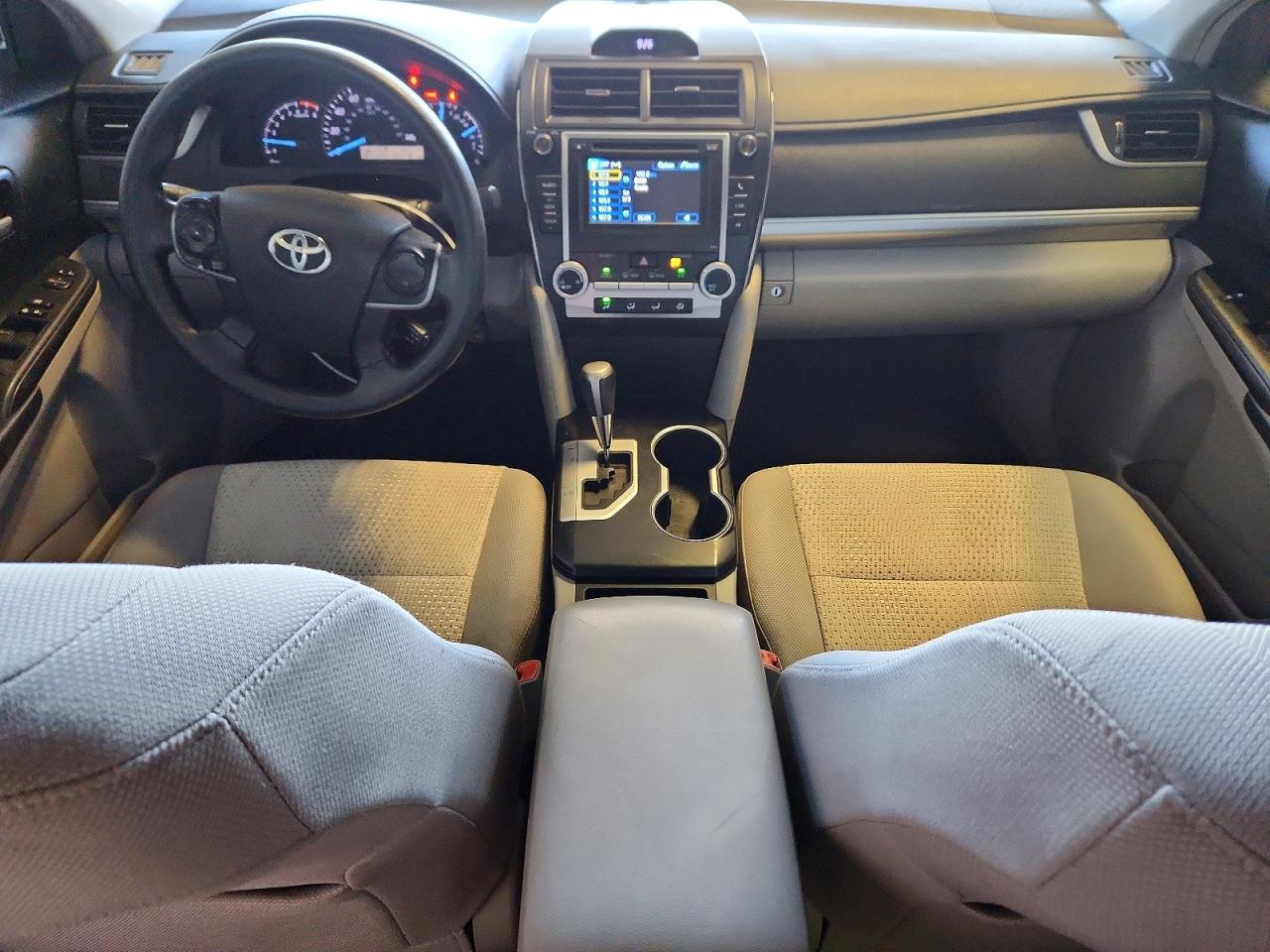 2014 Toyota Camry L Silver vin: 4T1BF1FK5EU769272