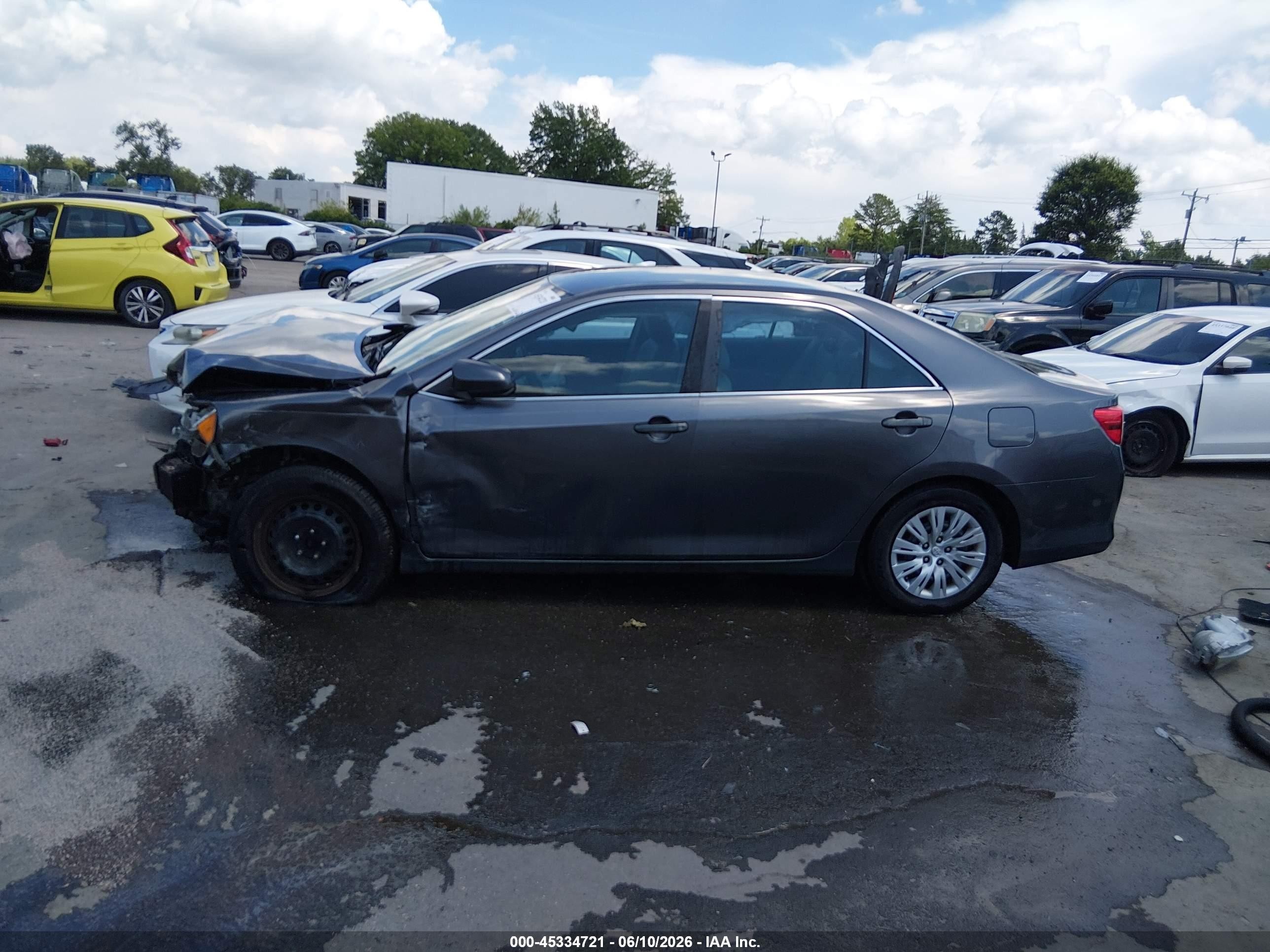 2014 Toyota Camry L Gray vin: 4T1BF1FK5EU786086