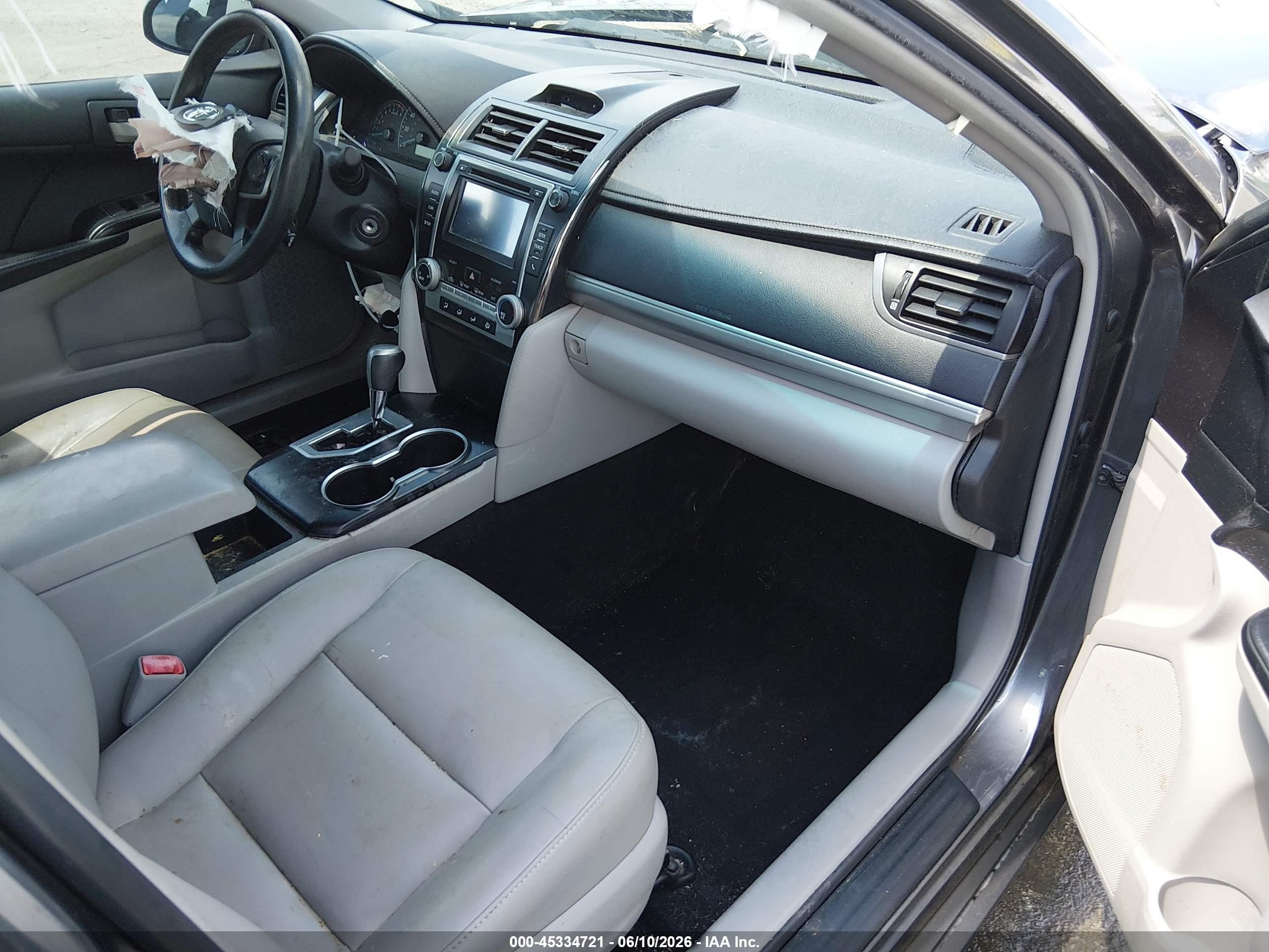 2014 Toyota Camry L Gray vin: 4T1BF1FK5EU786086