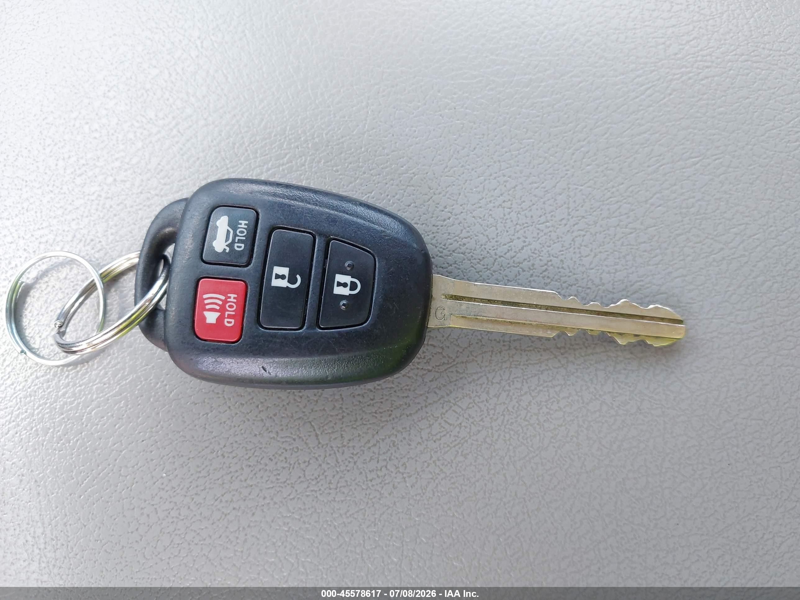 2014 Toyota Camry Le Silver vin: 4T1BF1FK5EU792809