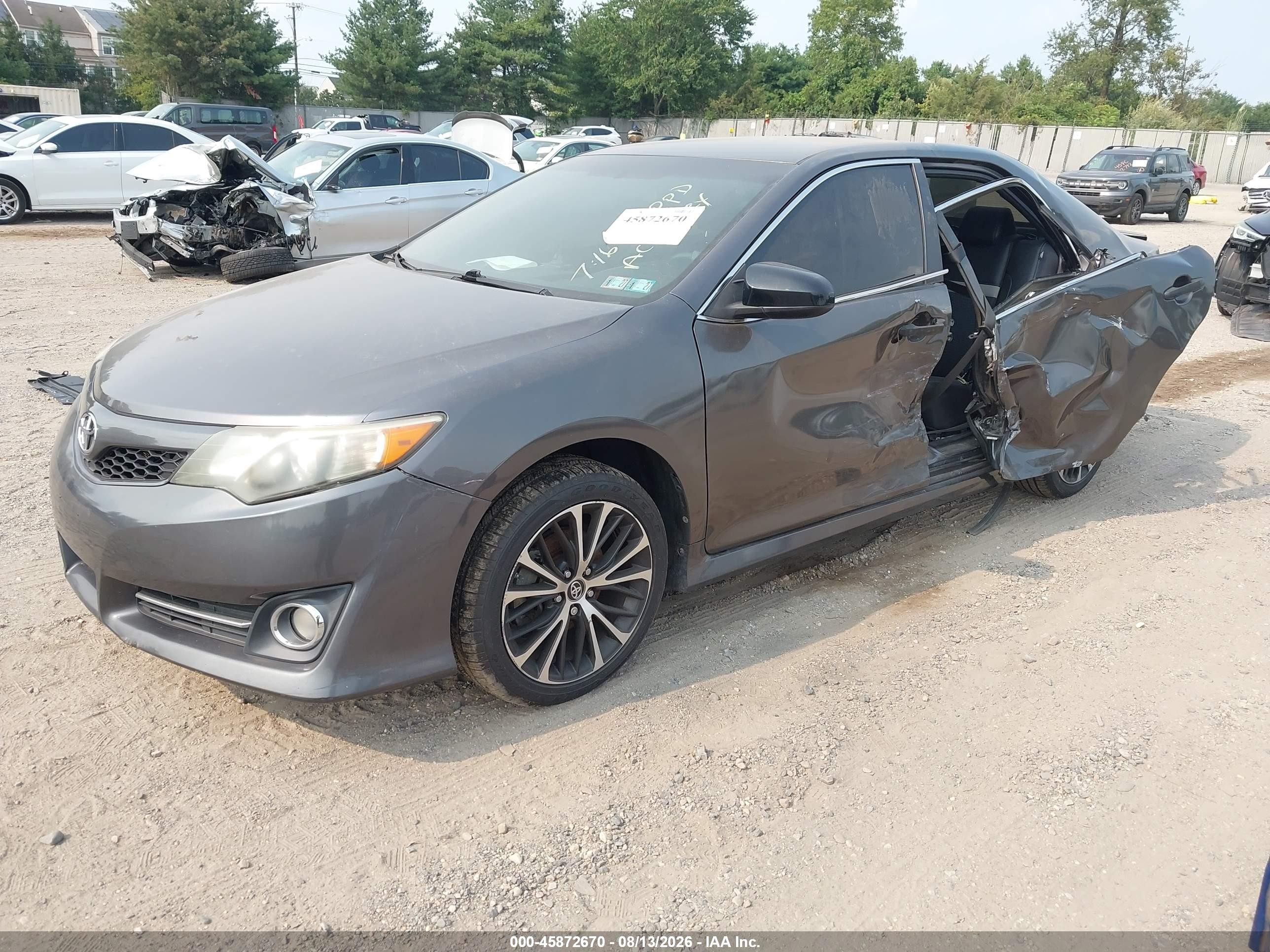 2014 Toyota Camry Se Gray vin: 4T1BF1FK5EU810810