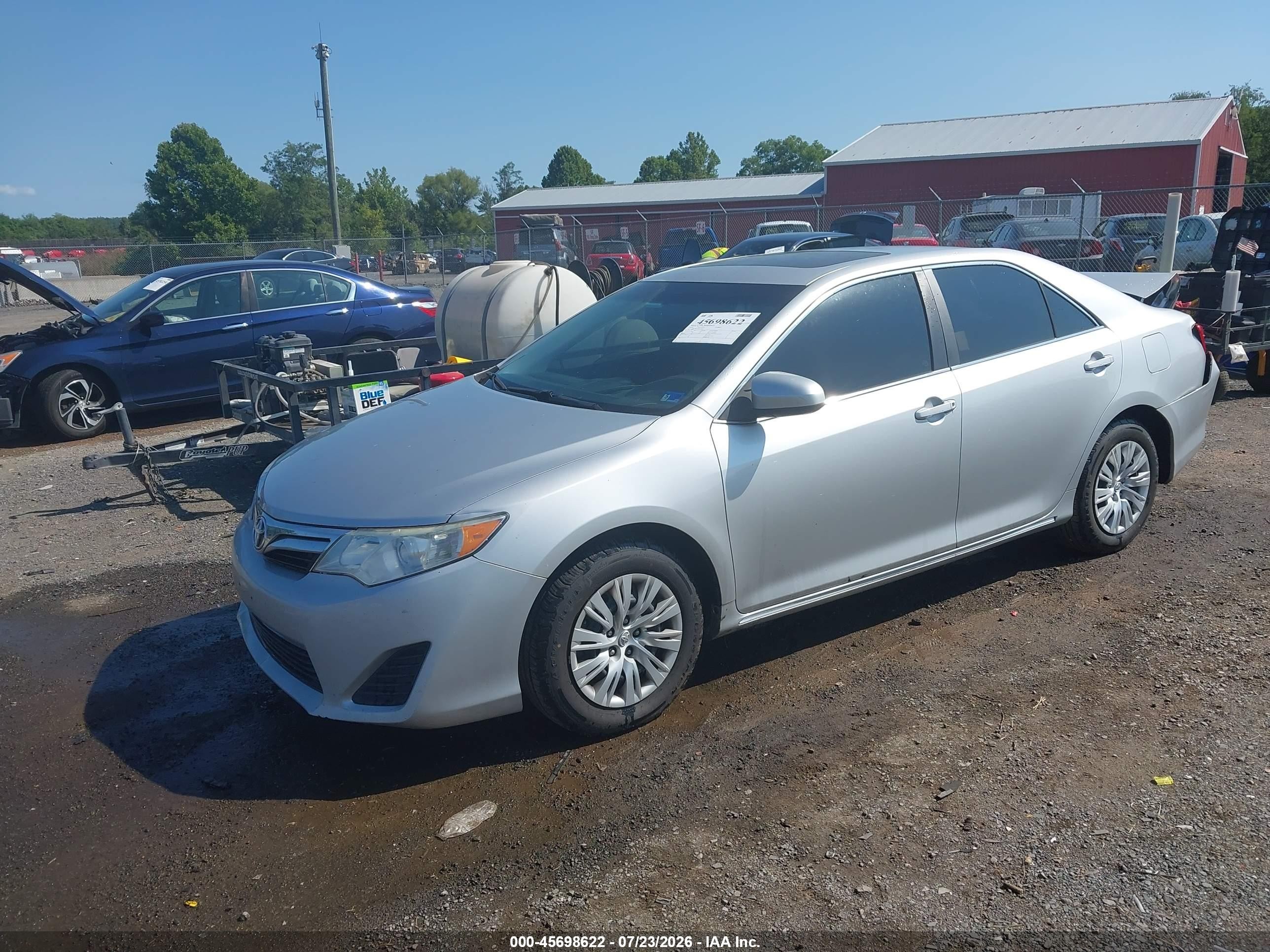 2014 Toyota Camry Le Silver vin: 4T1BF1FK5EU812380