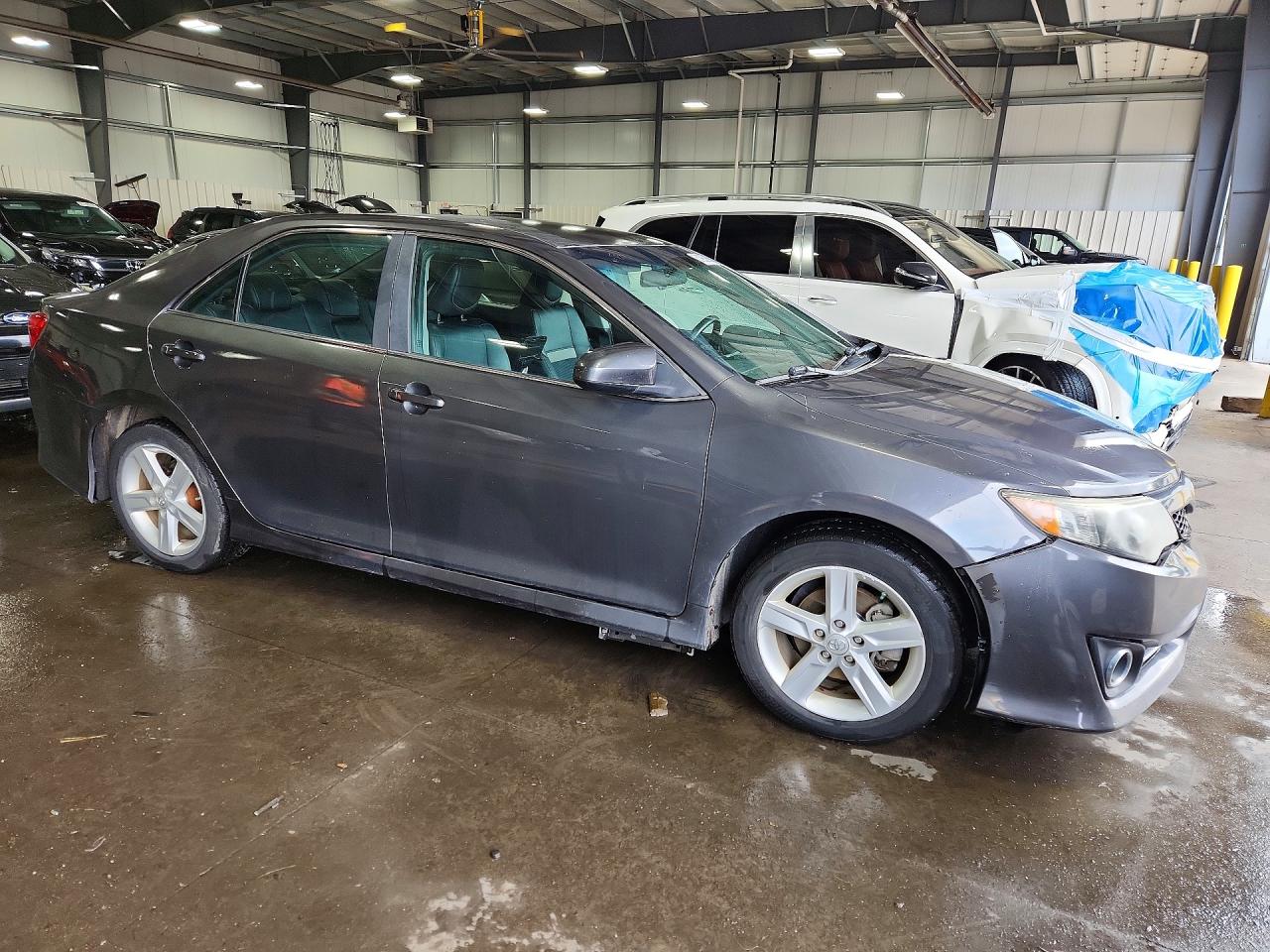 2014 Toyota Camry Se Gray vin: 4T1BF1FK5EU817420