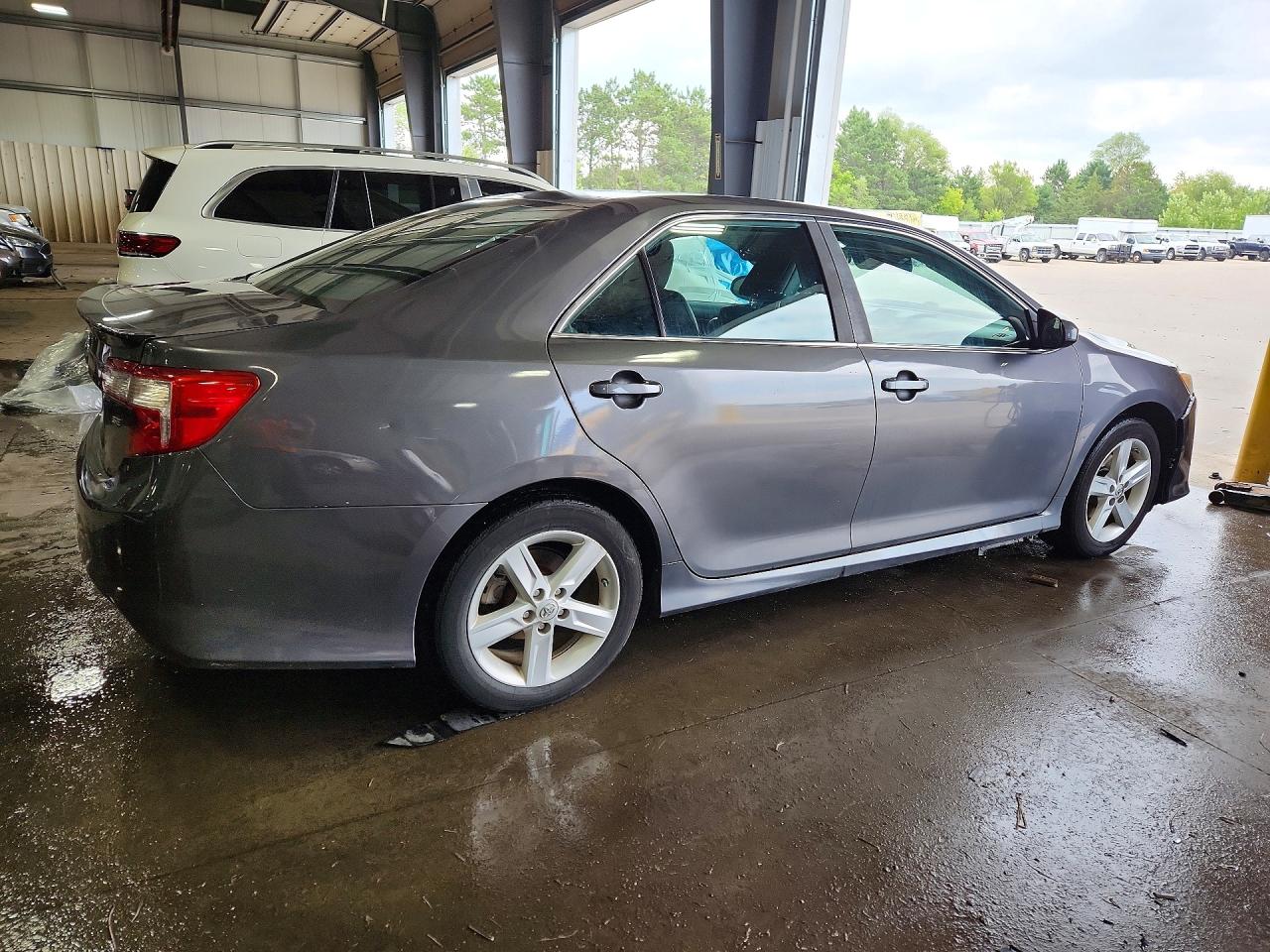 2014 Toyota Camry Se Gray vin: 4T1BF1FK5EU817420