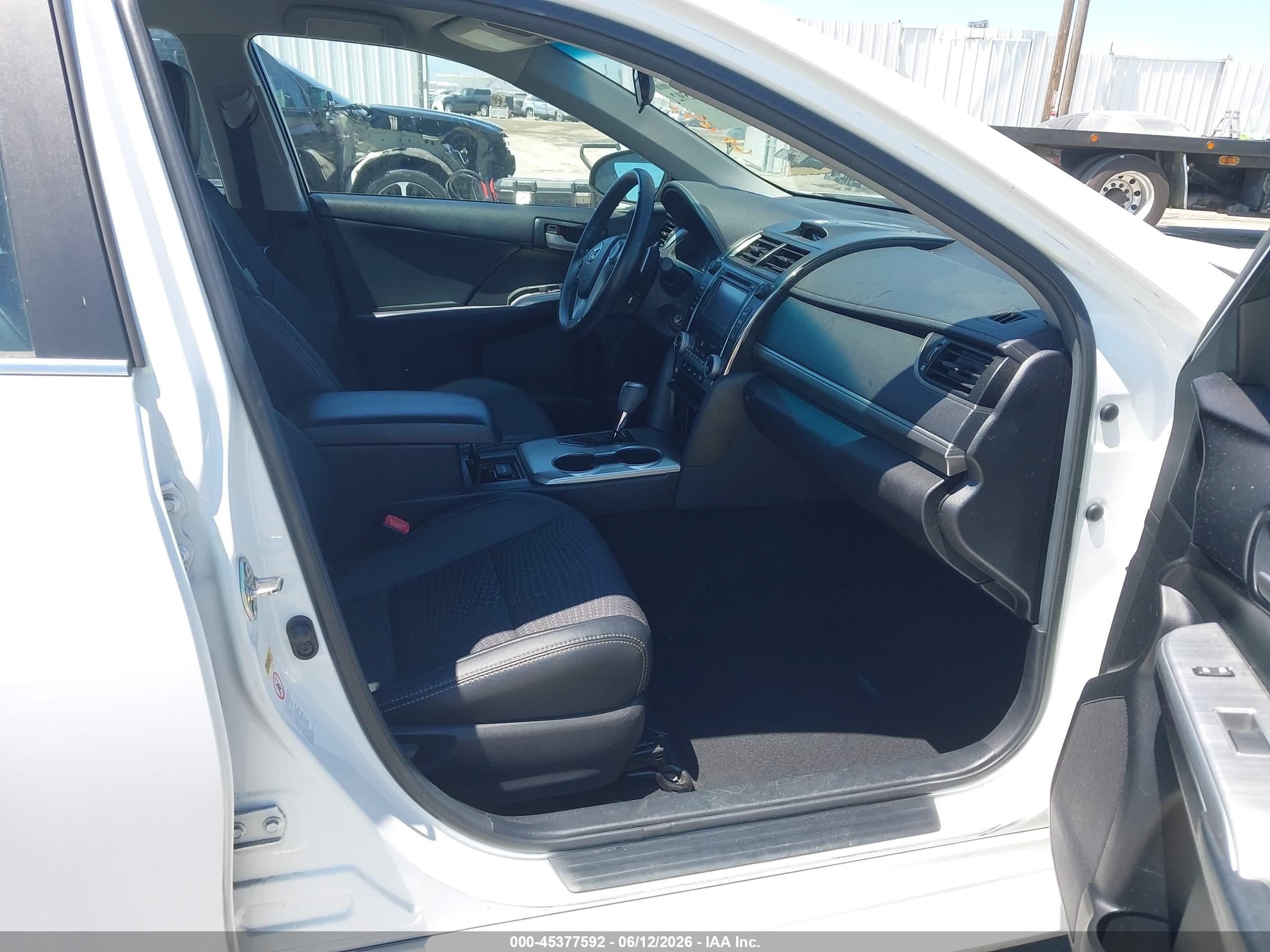 2014 Toyota Camry Se White vin: 4T1BF1FK5EU822696
