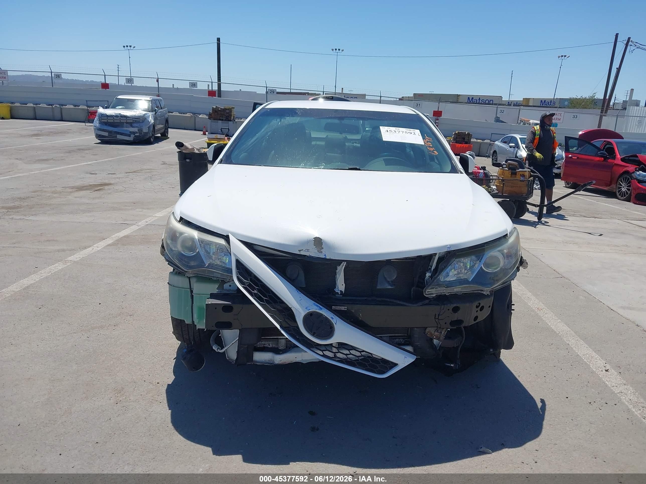 2014 Toyota Camry Se White vin: 4T1BF1FK5EU822696