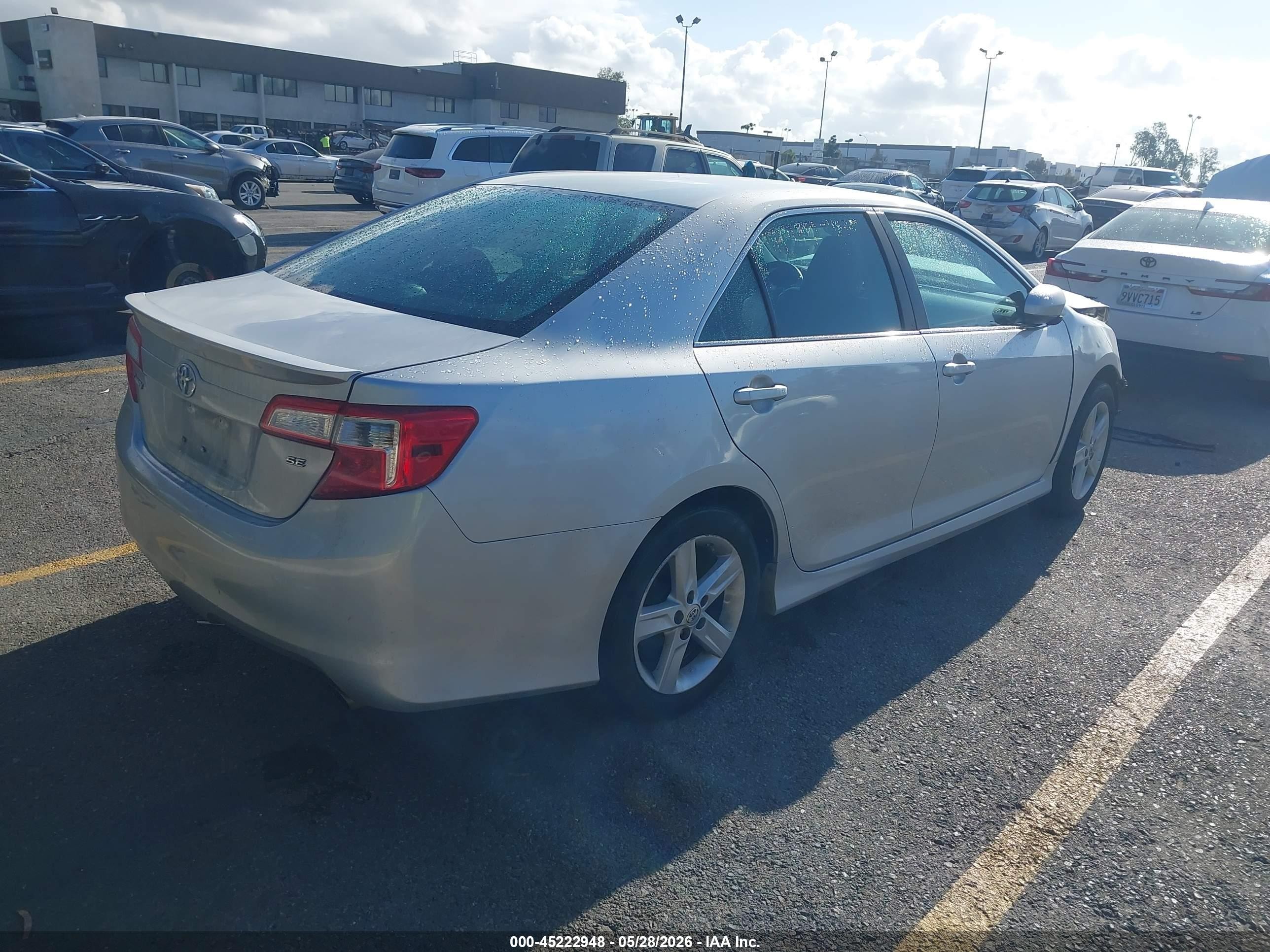 2014 Toyota Camry Se Silver vin: 4T1BF1FK5EU843435