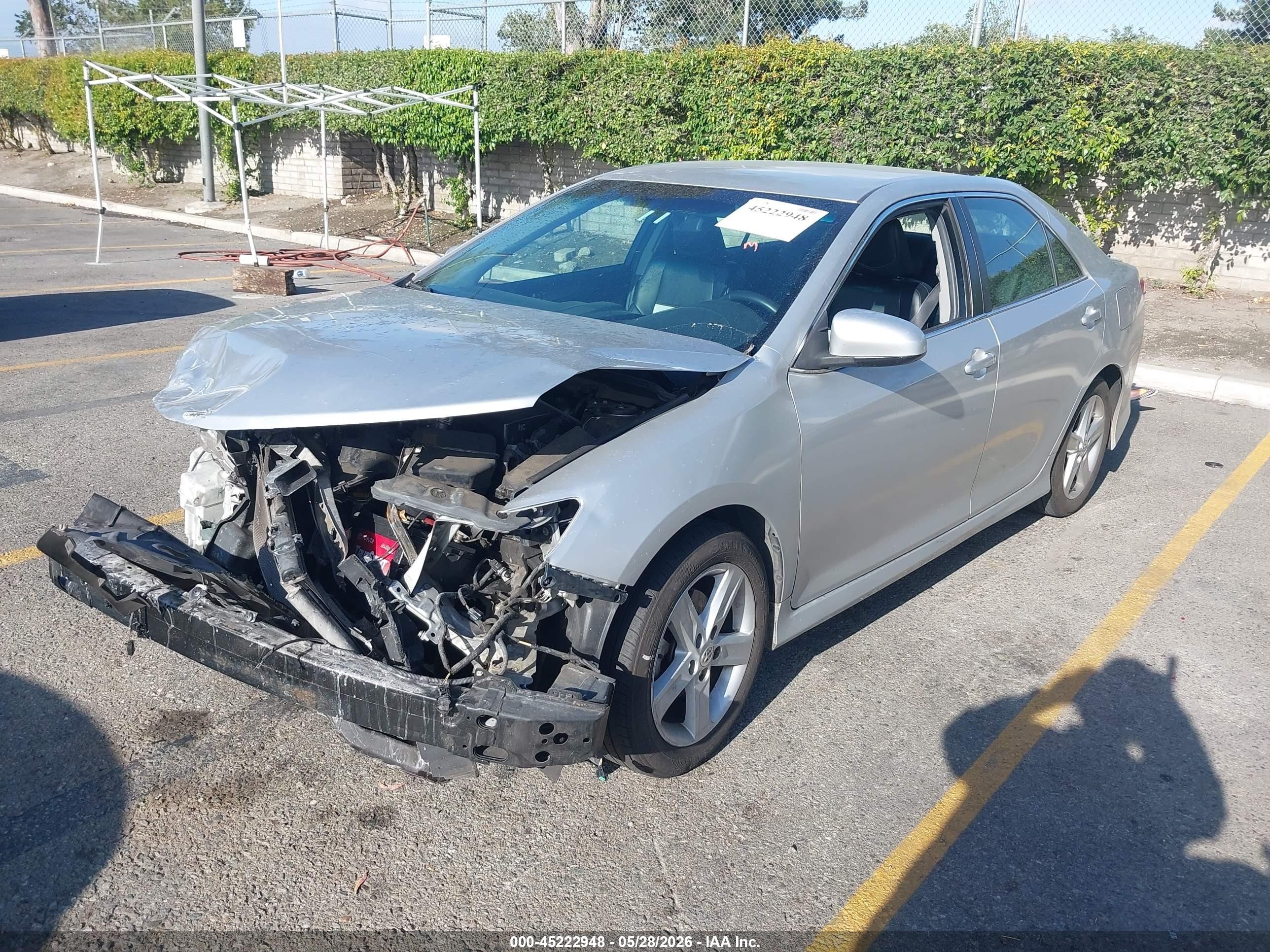 2014 Toyota Camry Se Silver vin: 4T1BF1FK5EU843435