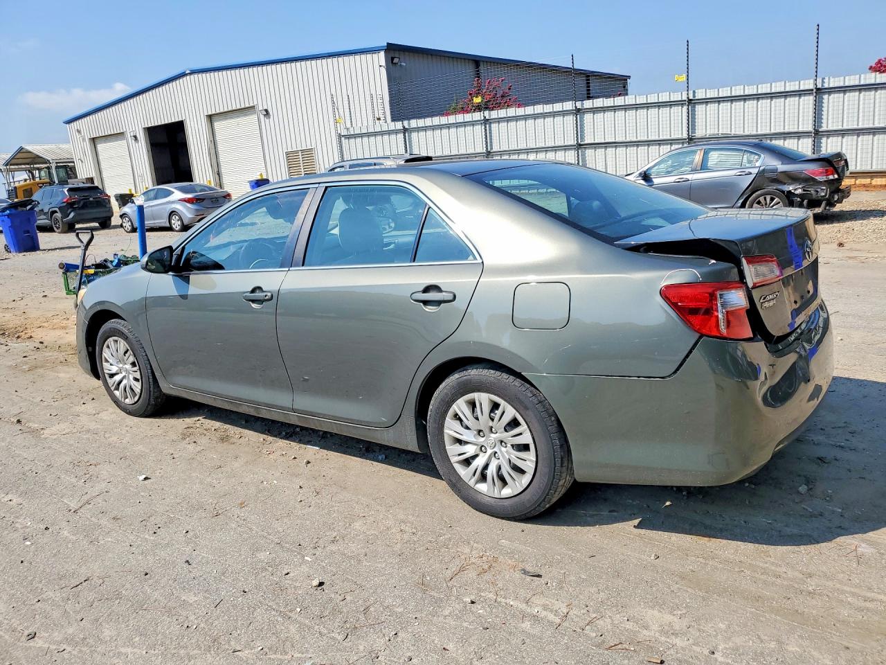 2014 Toyota Camry L Зеленый vin: 4T1BF1FK5EU844455