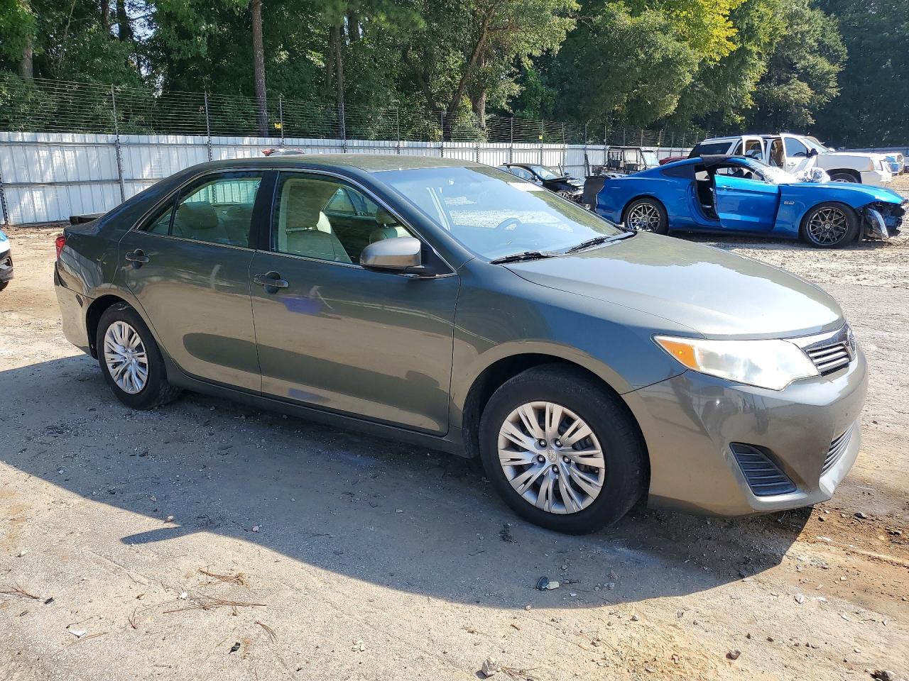 2014 Toyota Camry L Зеленый vin: 4T1BF1FK5EU844455