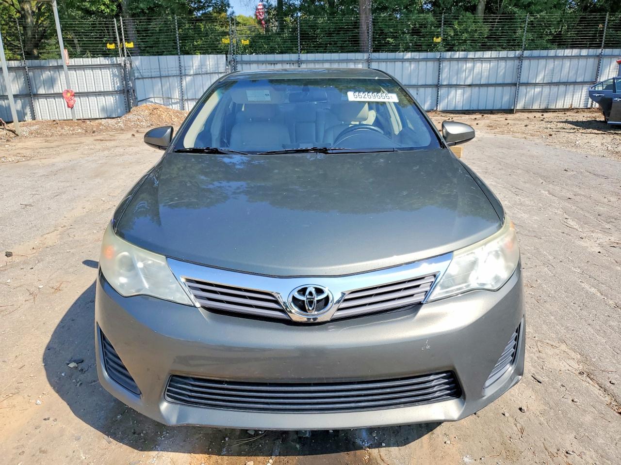 2014 Toyota Camry L Зеленый vin: 4T1BF1FK5EU844455