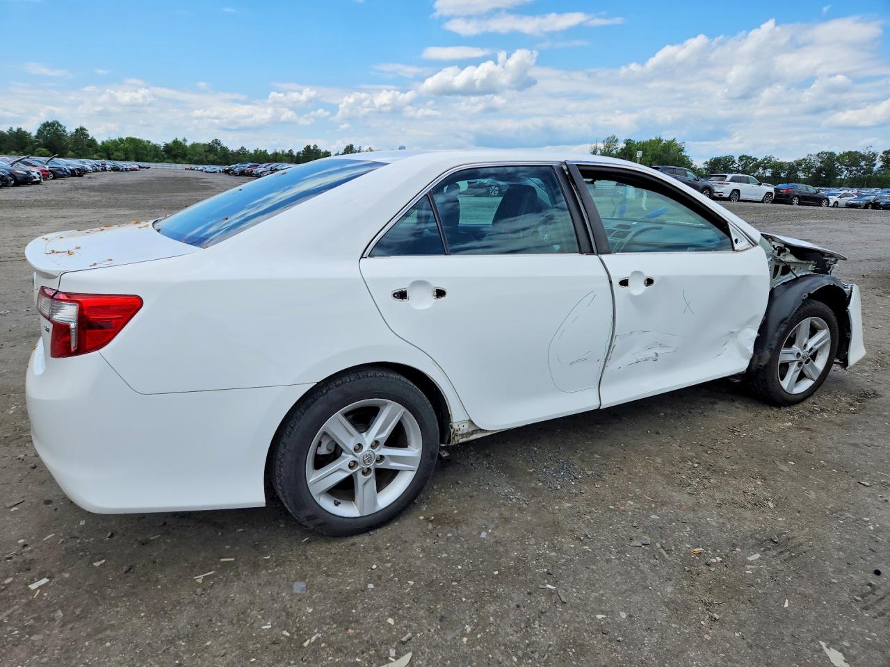 2014 Toyota Camry Se White vin: 4T1BF1FK5EU854709