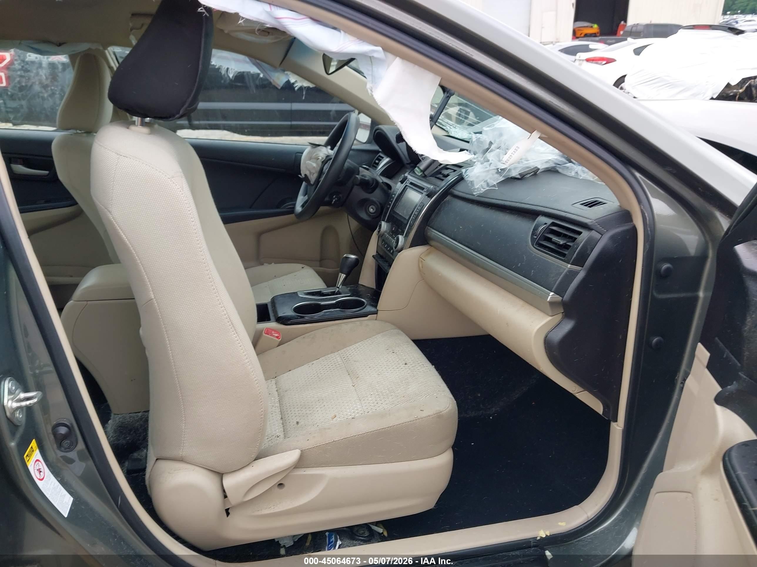 2014 Toyota Camry L Серый vin: 4T1BF1FK5EU866133
