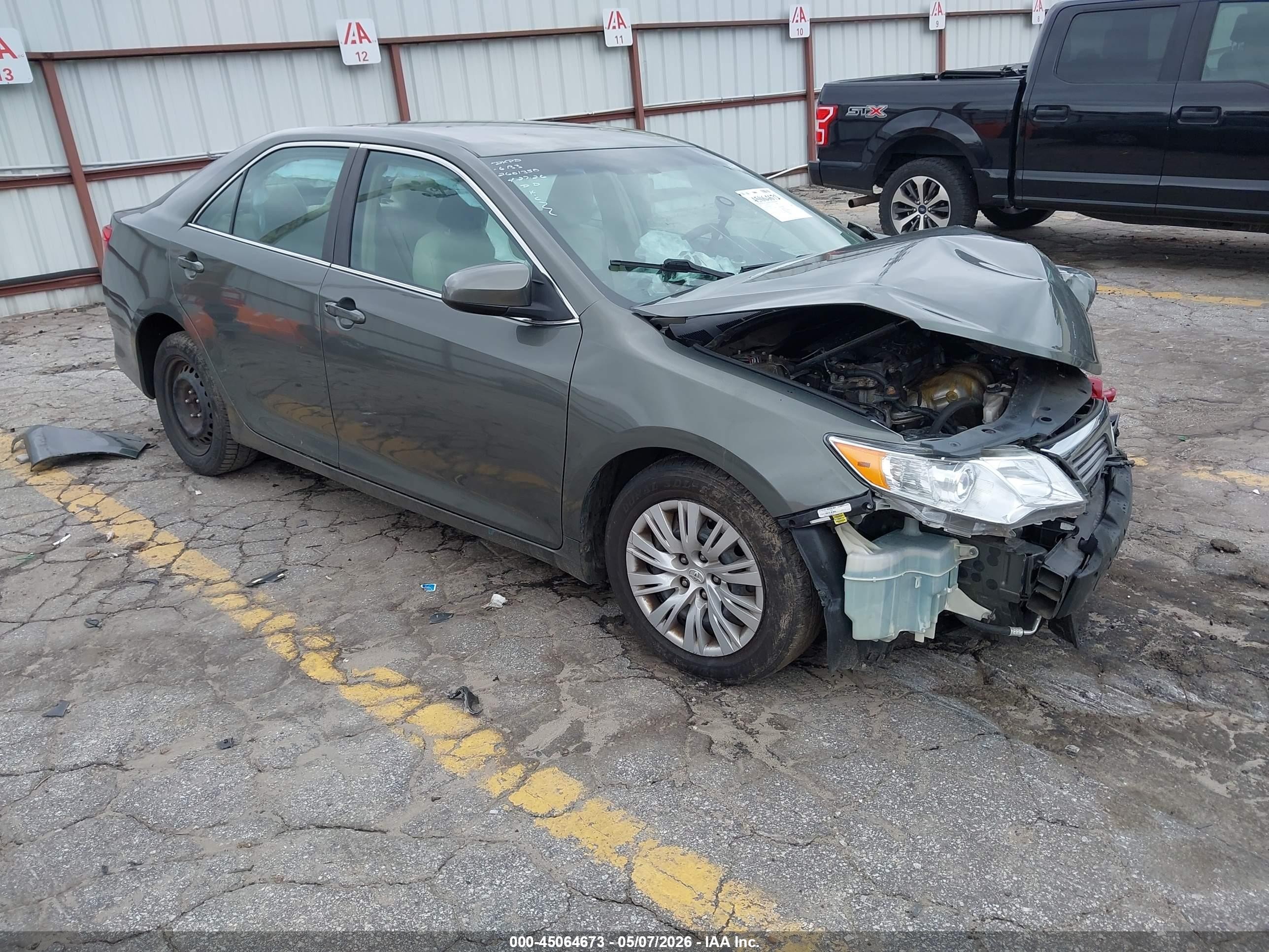 2014 Toyota Camry L Gray vin: 4T1BF1FK5EU866133