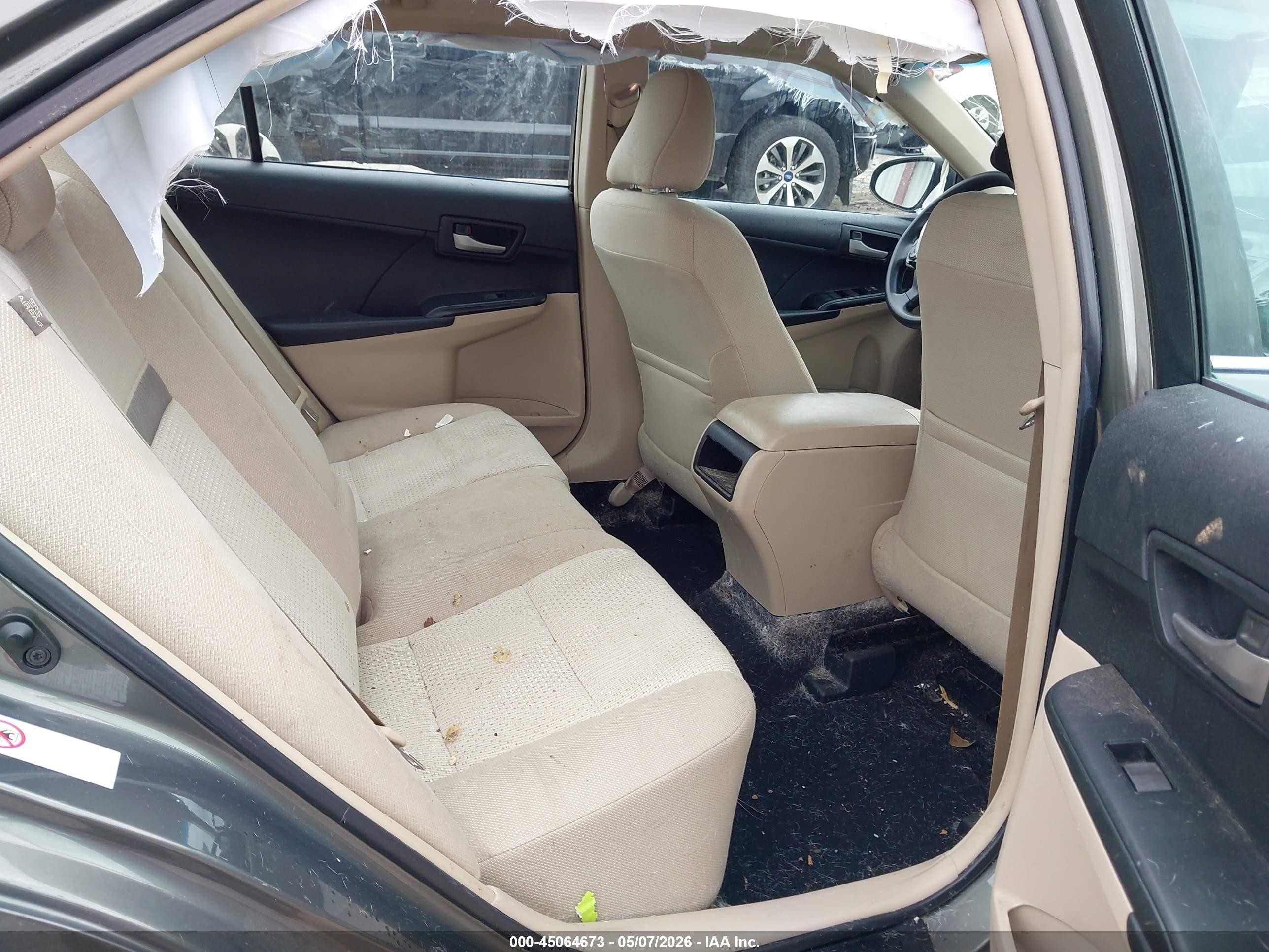 2014 Toyota Camry L Серый vin: 4T1BF1FK5EU866133