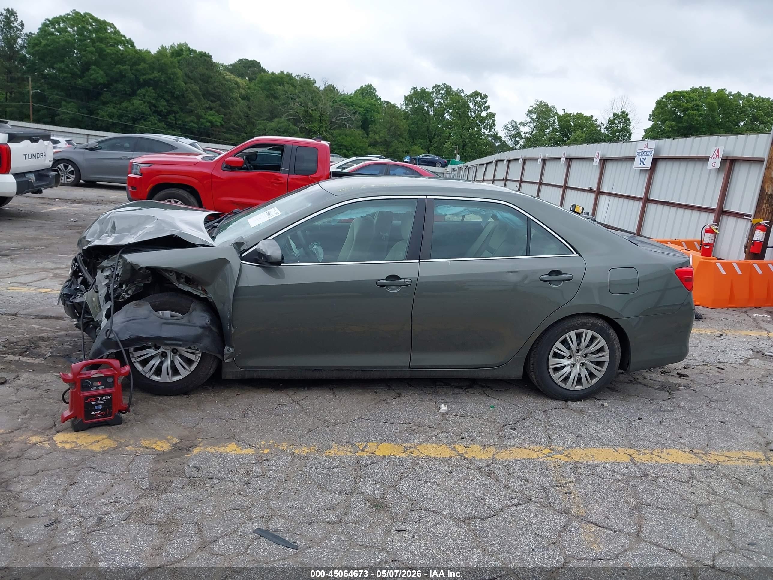 2014 Toyota Camry L Серый vin: 4T1BF1FK5EU866133
