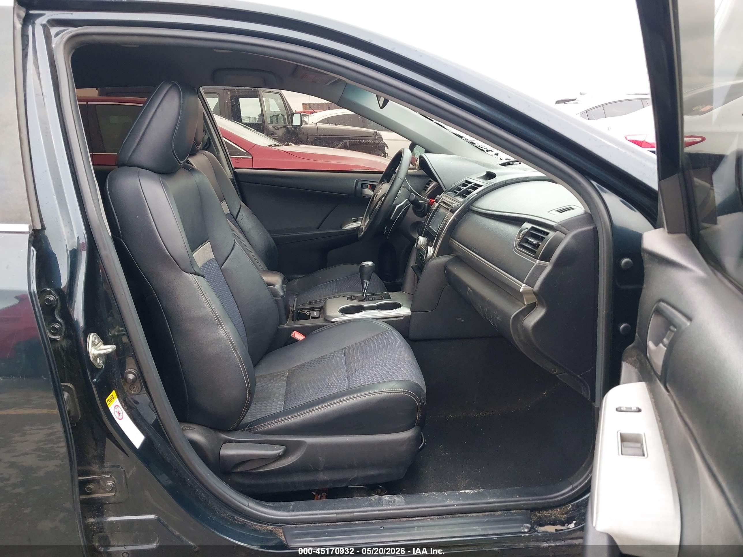 2014 Toyota Camry Se Dark Blue vin: 4T1BF1FK5EU869503