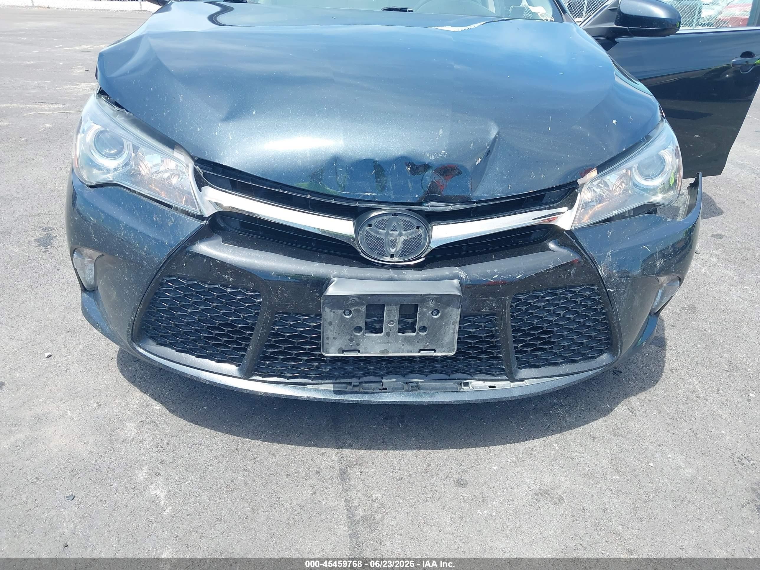 2015 Toyota Camry Se Dark Blue vin: 4T1BF1FK5FU010073