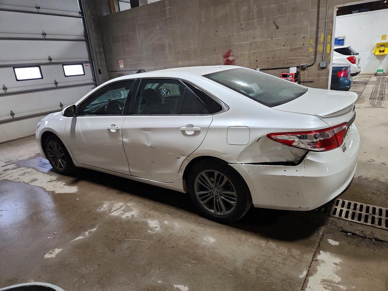 2015 Toyota Camry Se White vin: 4T1BF1FK5FU023874