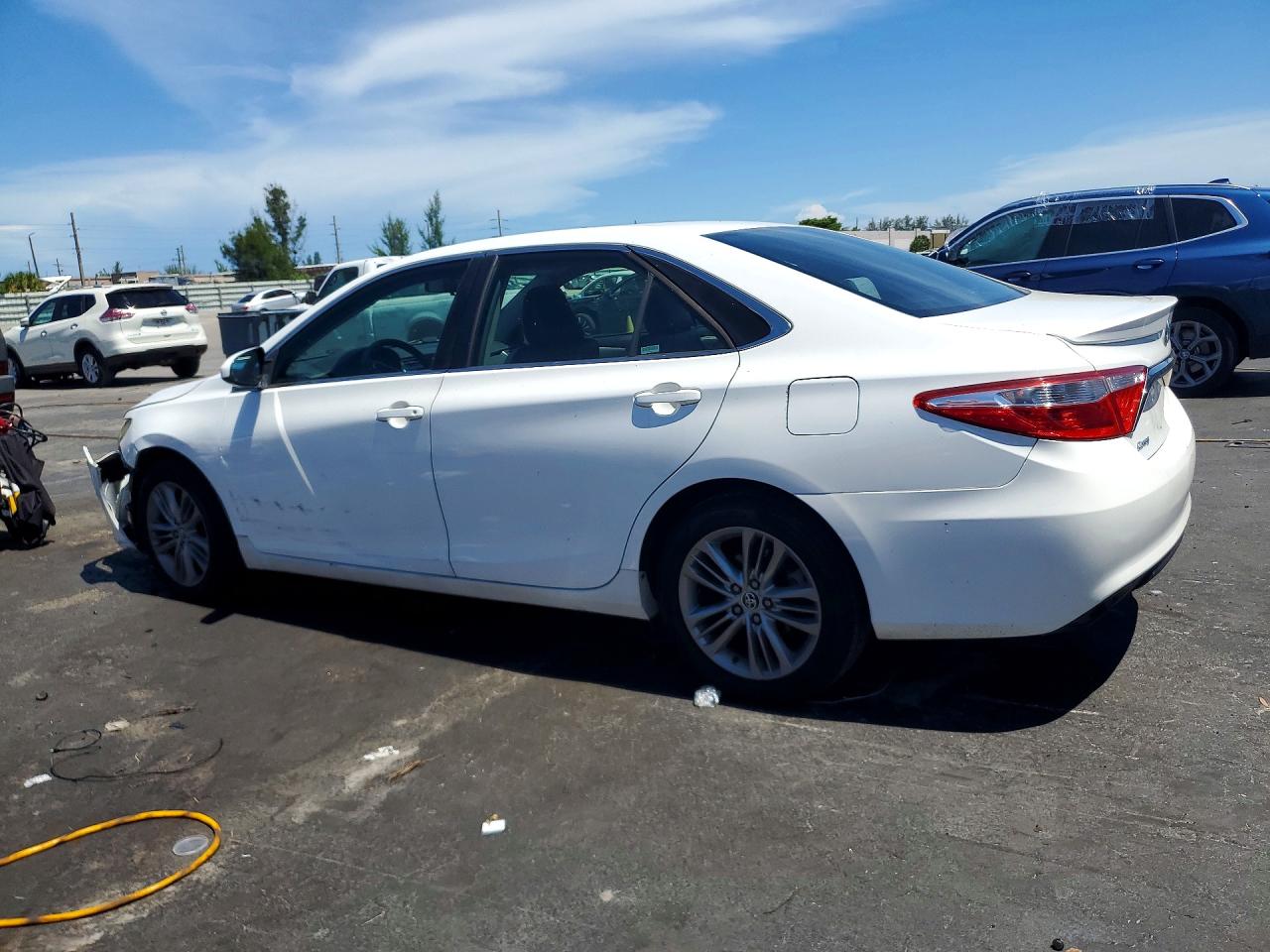 2015 Toyota Camry Se White vin: 4T1BF1FK5FU025155