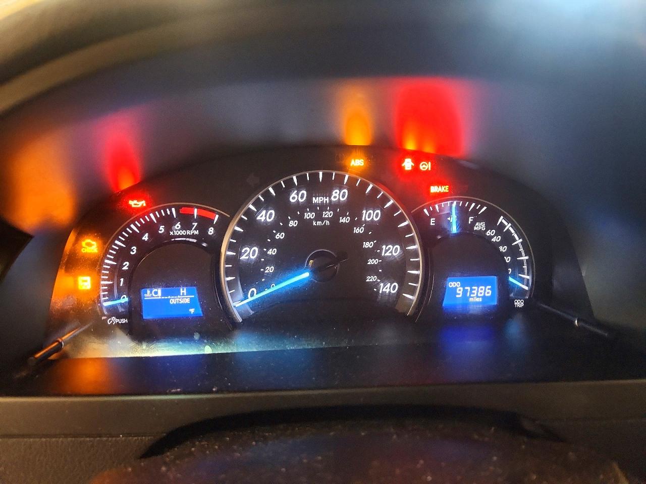 2015 Toyota Camry Le Серебряный vin: 4T1BF1FK5FU027780