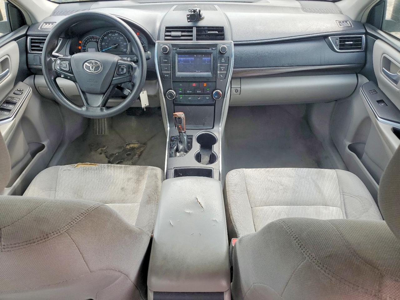 2015 Toyota Camry Le White vin: 4T1BF1FK5FU036155