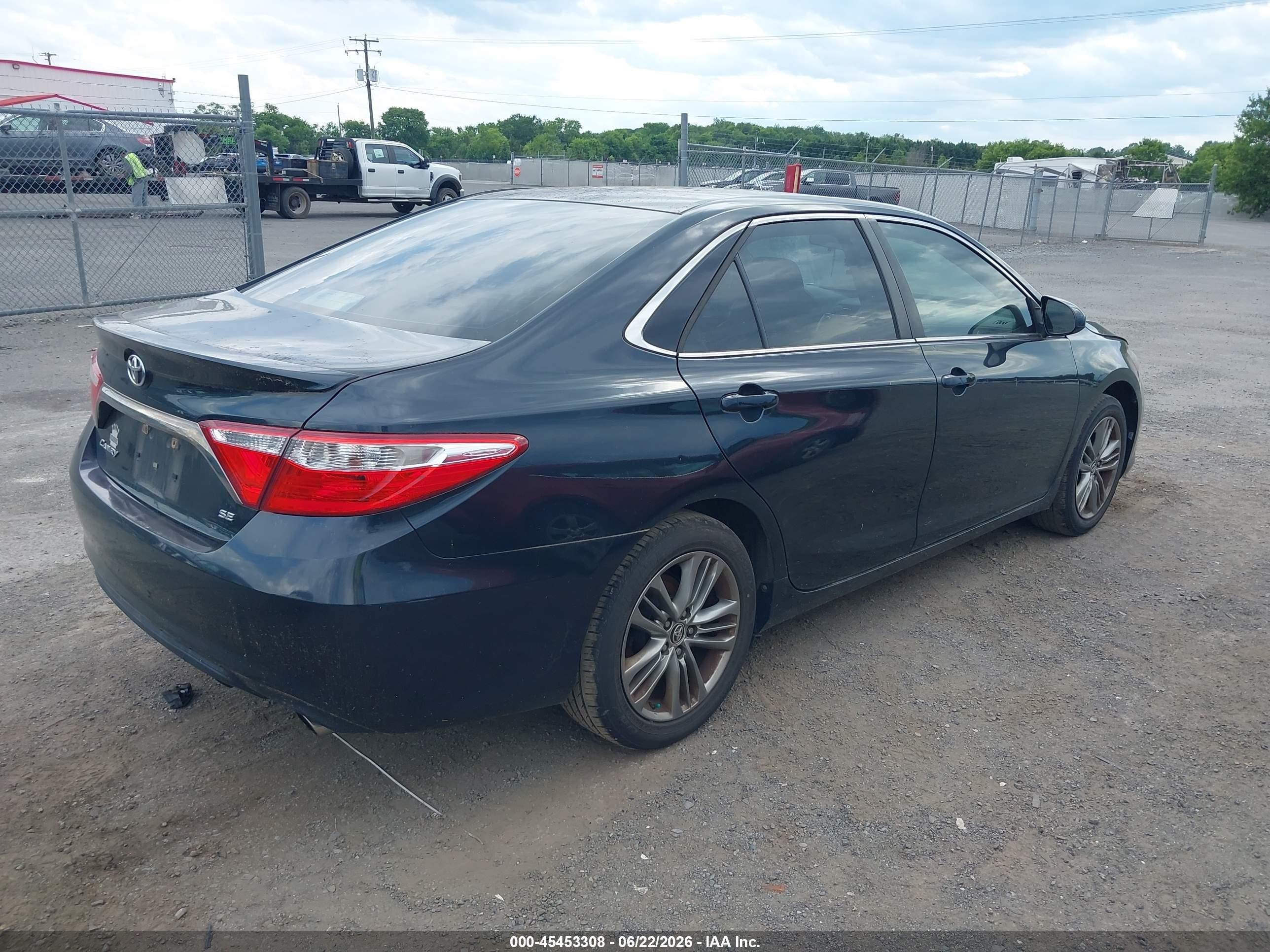 2015 Toyota Camry Se Blue vin: 4T1BF1FK5FU052582