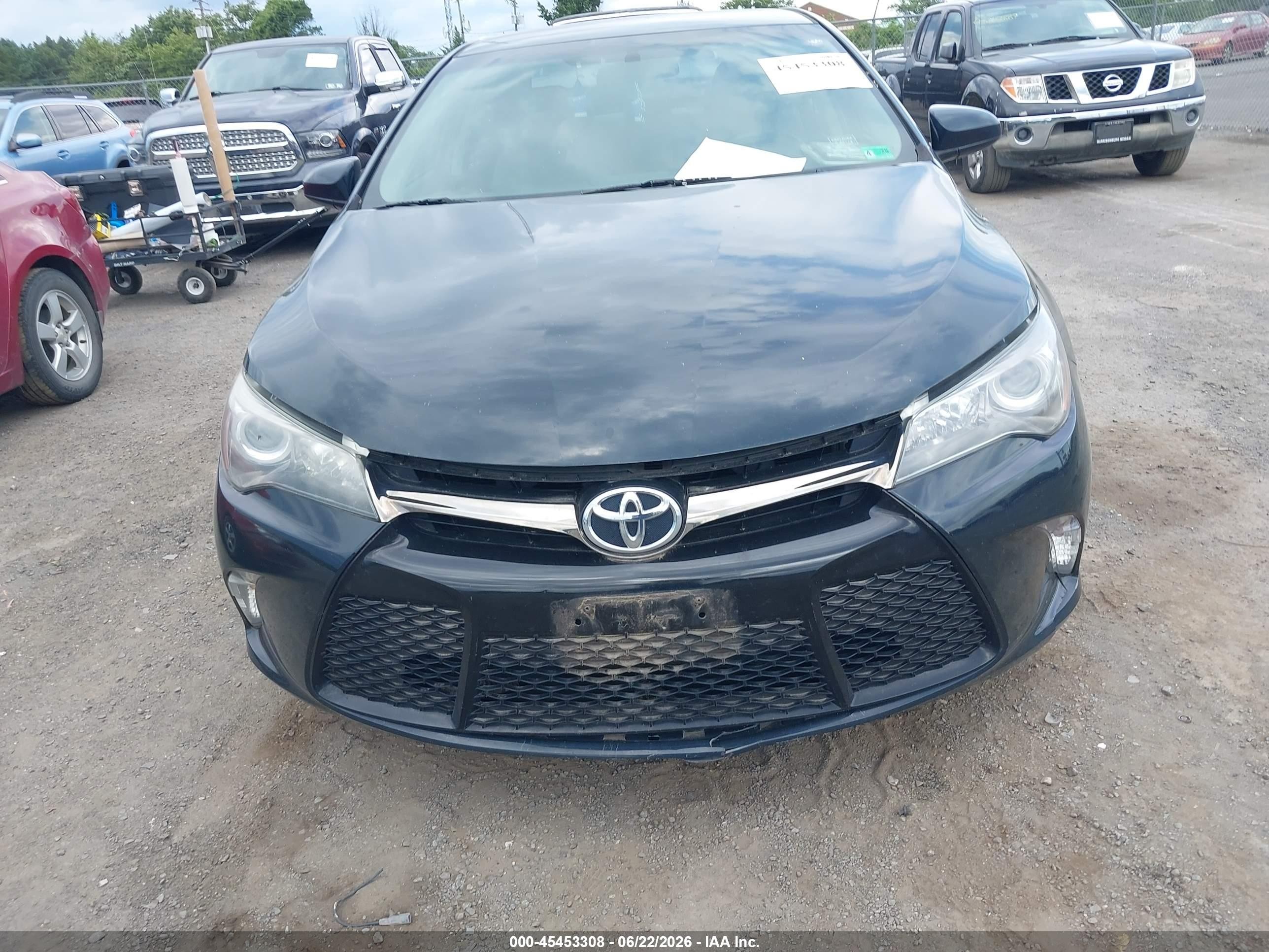 2015 Toyota Camry Se Blue vin: 4T1BF1FK5FU052582